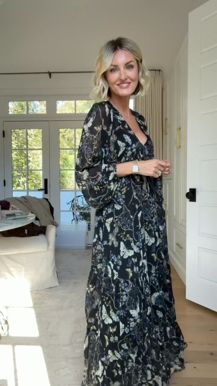 This is such a pretty fall dress! I love the print! This would be a great option for fall family photos! Wearing XS!

Loverly Grey, Anthropologie, fall dress, fall family photos, fall outfit

#LTKSeasonal #LTKootd