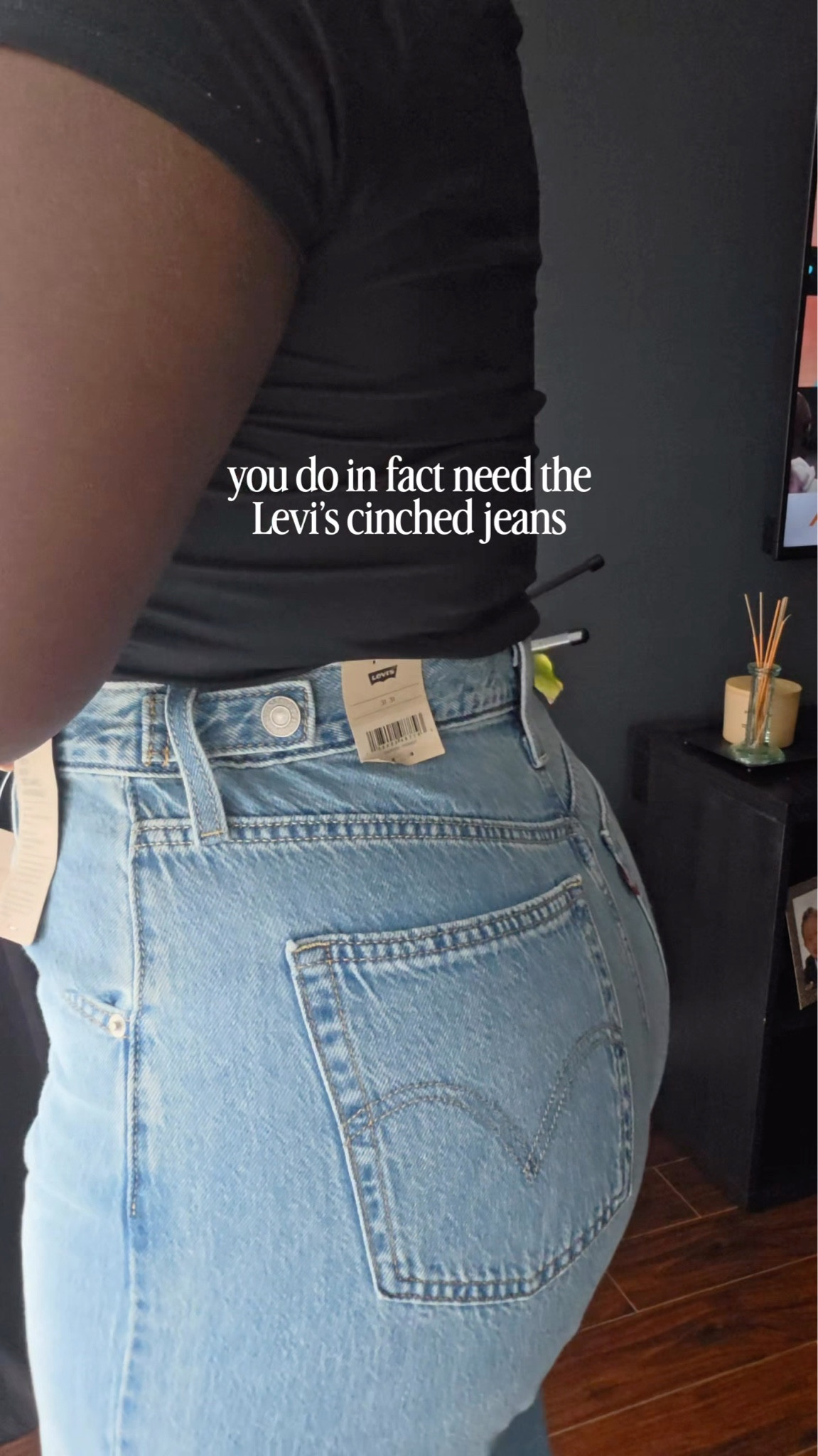you do in fact need the Levi’s cinched jeans. #denim #levisjeans 

#LTKMidsize #LTKootd