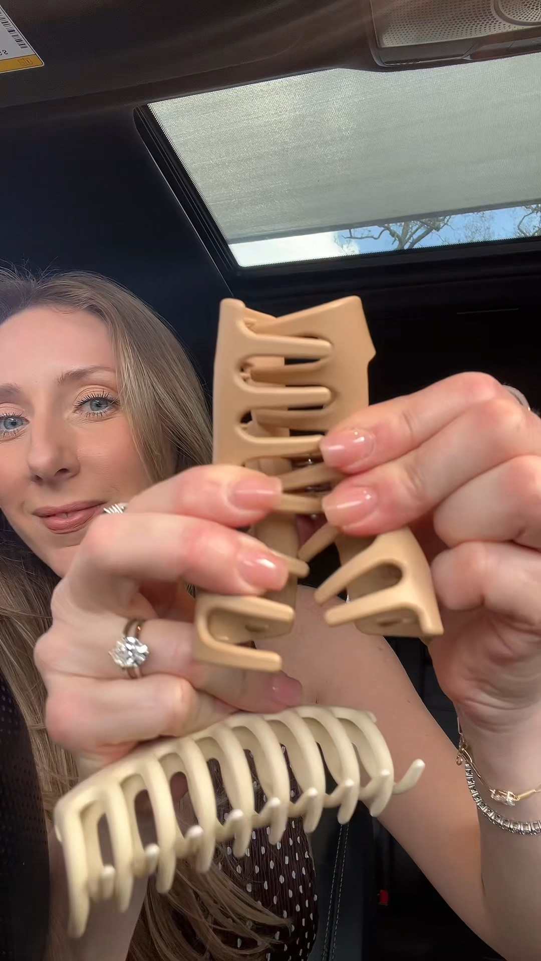 Amazon squishy claw clip 