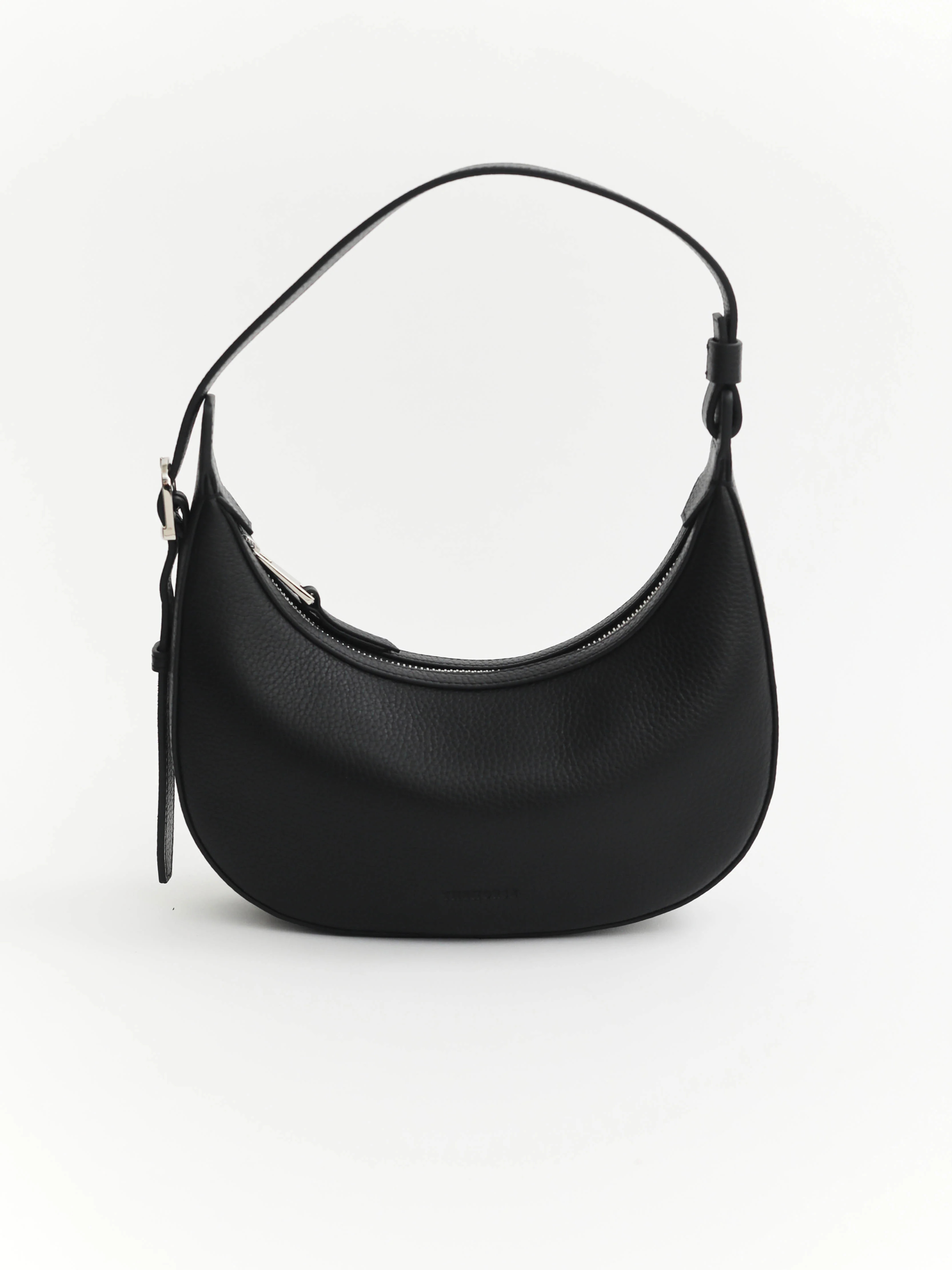 Friday Bag: Leather Bag in Black | The Horse (US, AU, UK, NZ)