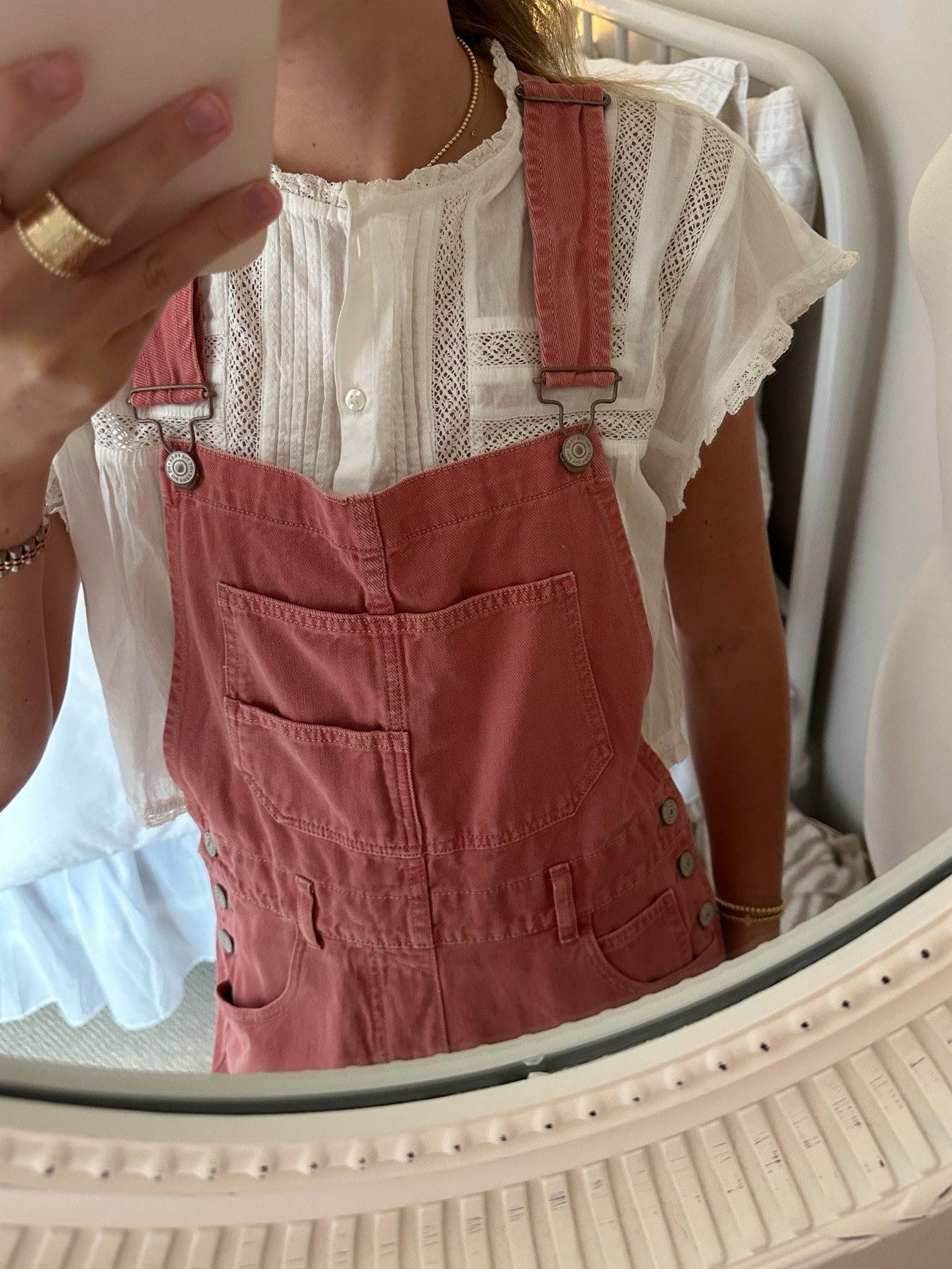 Can’t get enough of overalls

#LTKStyleTip #LTKTravel #LTKFindsUnder100