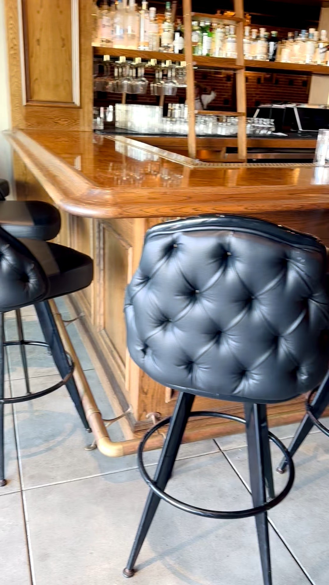 Stylish bar stools to elevate your kitchen island entertaining. Up to 60% off plus free shipping at Frontgate—3 days only.
#Frontgate #barstools #kitchenisland #entertainingathome #homesale

#LTKHoliday #LTKHome #LTKSaleAlert