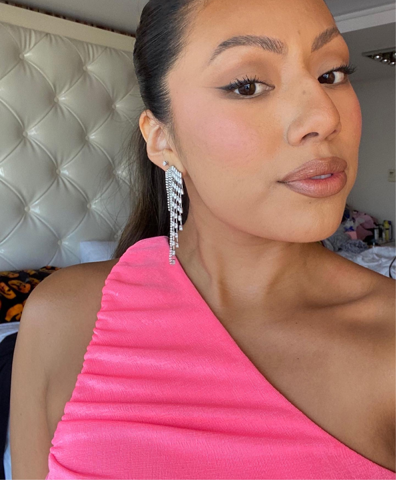 Flamingo pink for bachelorette night 2 

#LTKstyletip #LTKfit #LTKunder50