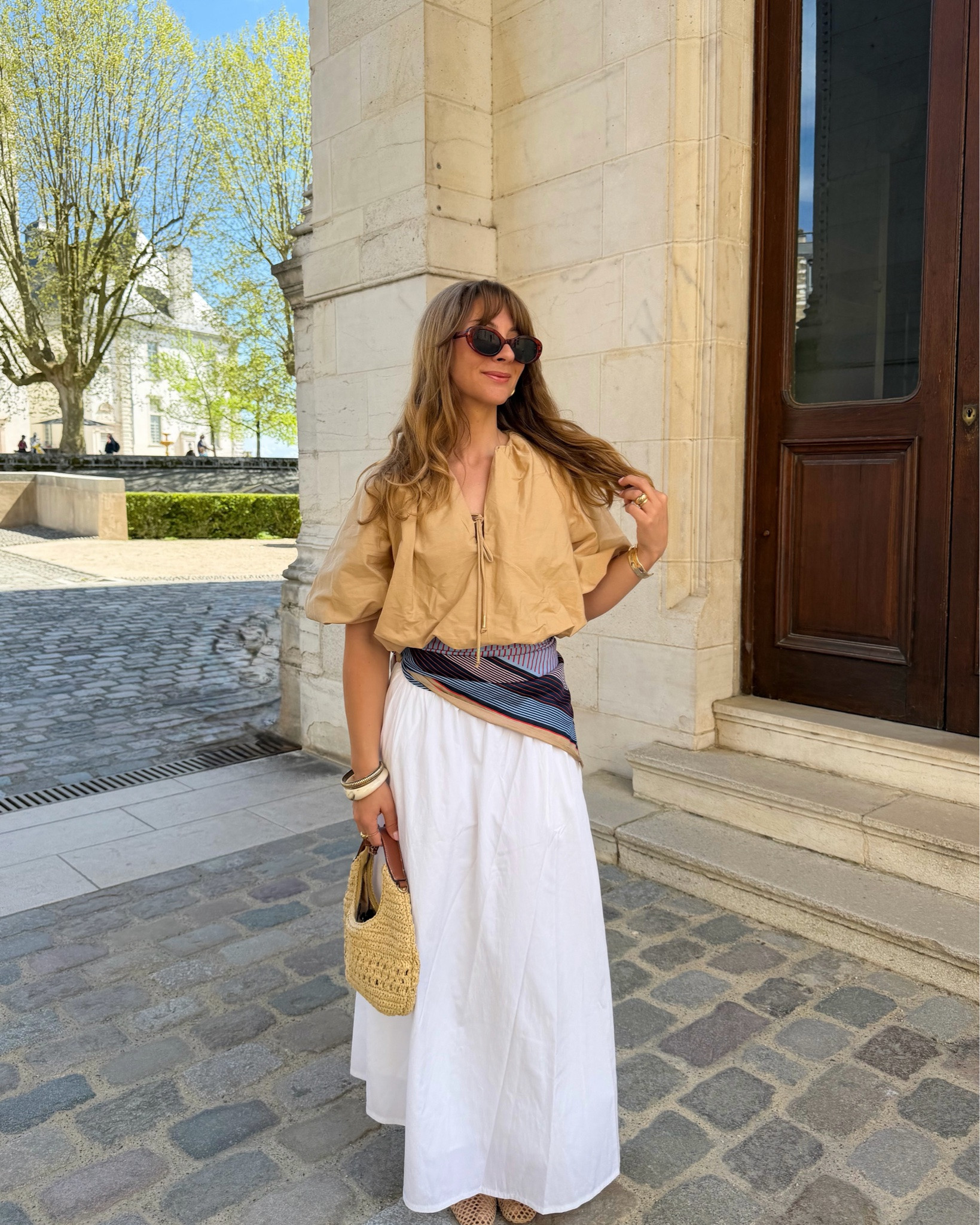 Les foulards à la taille, vous aimez autant que moi ? J’aime encore plus avec une jupe longue 🤍

#LTKfrance #LTKsummer #LTKeurope