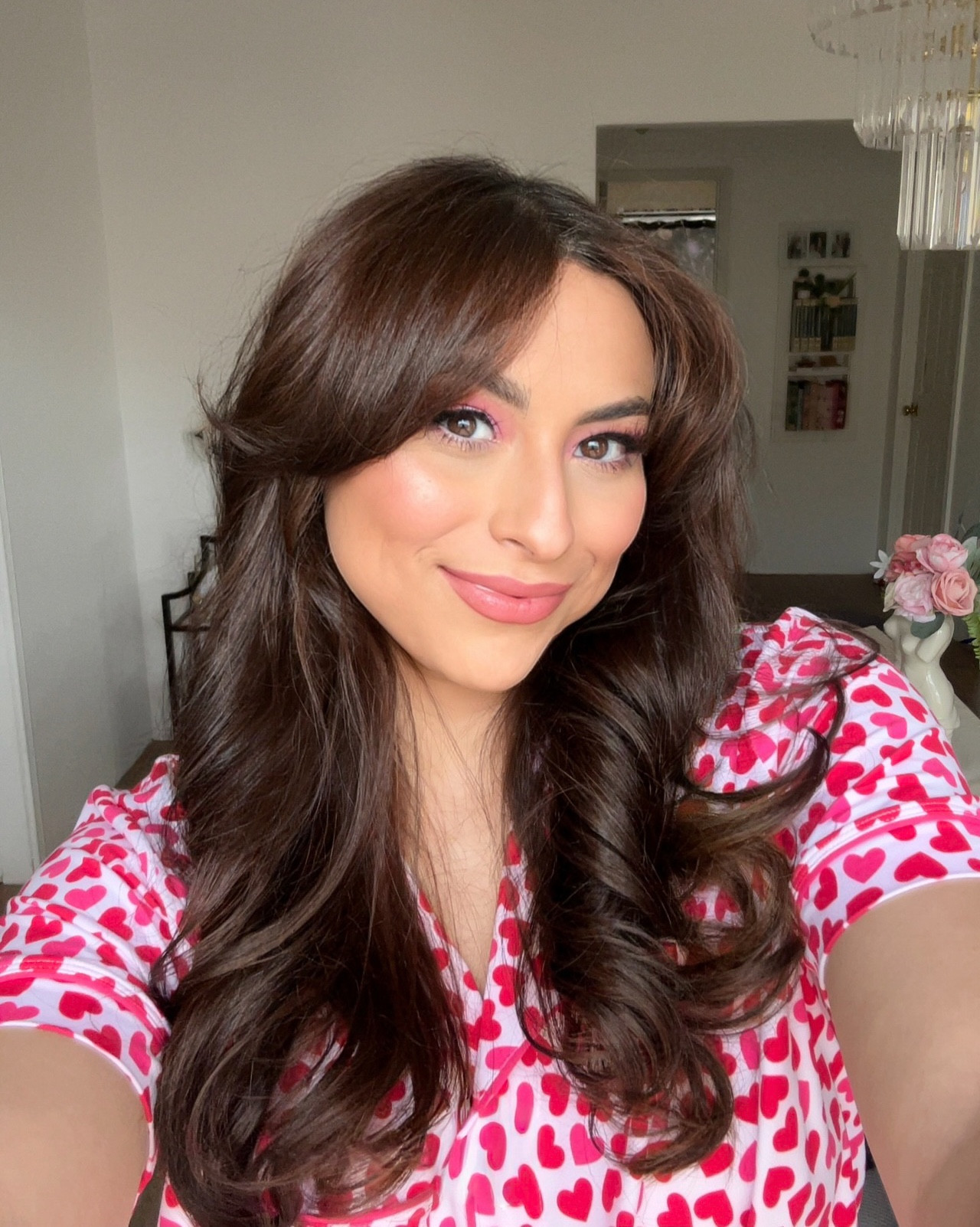 Weekend things ✨ Couples date night, painting each other, yummy food & trying a new CC cream & refreshed my hair with gloss+ from my favorite @dphue… So obviously a selfie was needed 💋 Can’t forget the coziest PJs from @yitty, that are perfect for Valentine’s ❣️

#LTKValentine #LTKBeauty #LTKdayinmylife