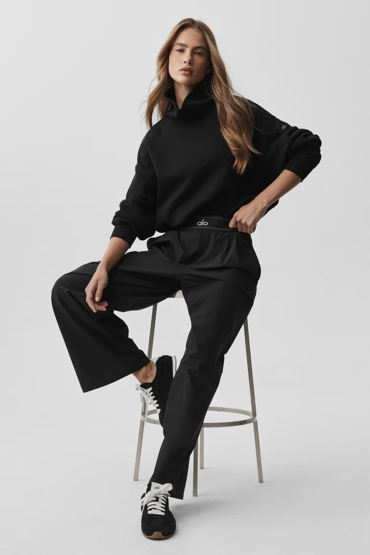 Suit Up Trouser (Short) | Alo Yoga