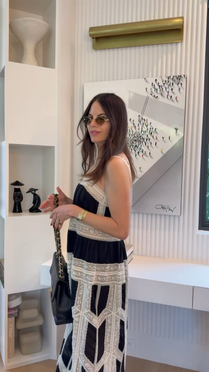My OOTD

Women’s fashion, spring fashion, spring style, spring outfits, spring outfit inspo, summer outfit inspo, summer outfits, trendy fashion, chic style, mom style, Miami style 




#LTKSeasonal #LTKOver40 #LTKStyleTip