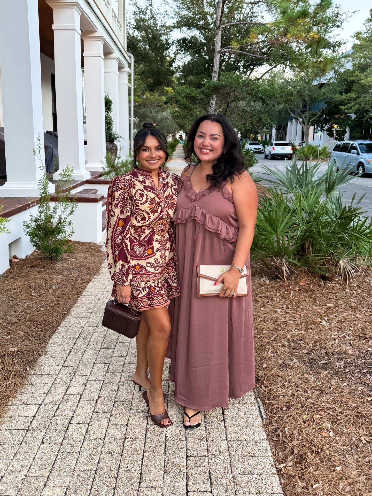 Brown Paisley belted mini dress size xxs TTS
Brown heels size 5 TTS

#LTKPetite #LTKSaleAlert #LTKStyleTip