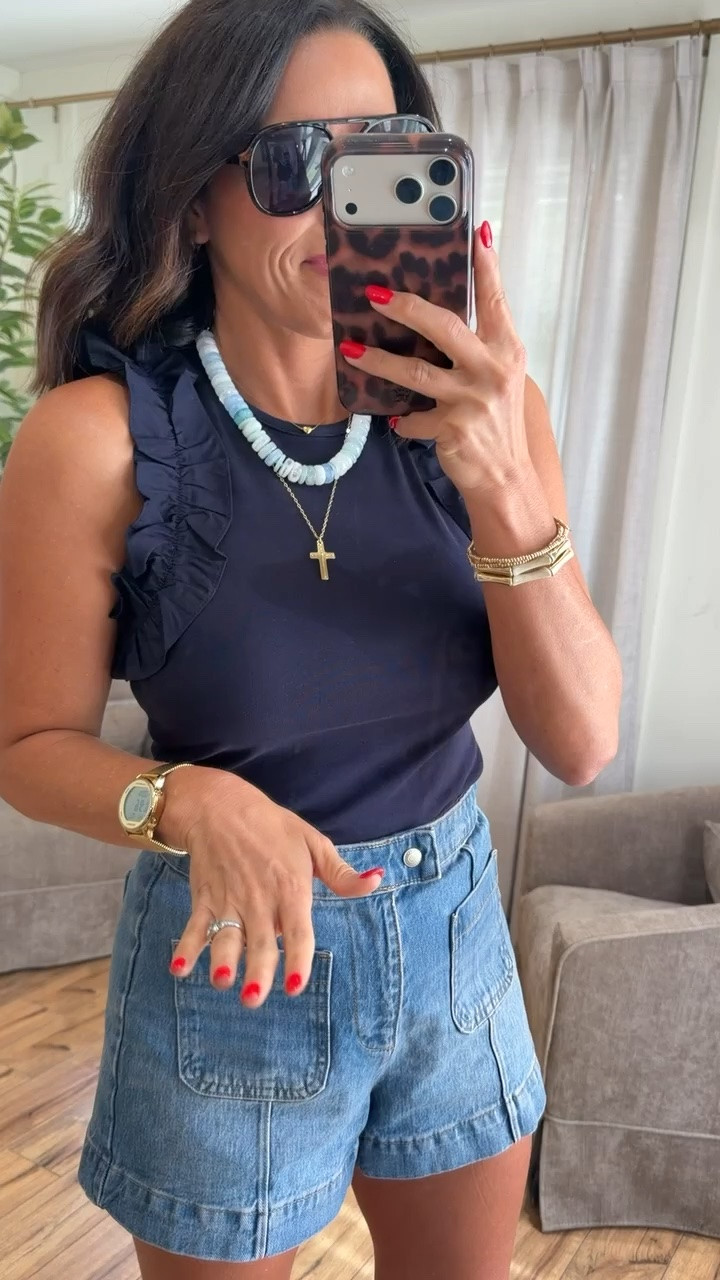 This ruffle top looks so much more expensive than it is. Love this outfit so much🤍

Size XS
5’3” for reference

#WalmartFashion #WalmartFinds #AffordableFashion #RuffleTop #EverydayStyle #SummerOutfit #LTKStyle #LTKCreator #WalmartStyle #FashionFinds