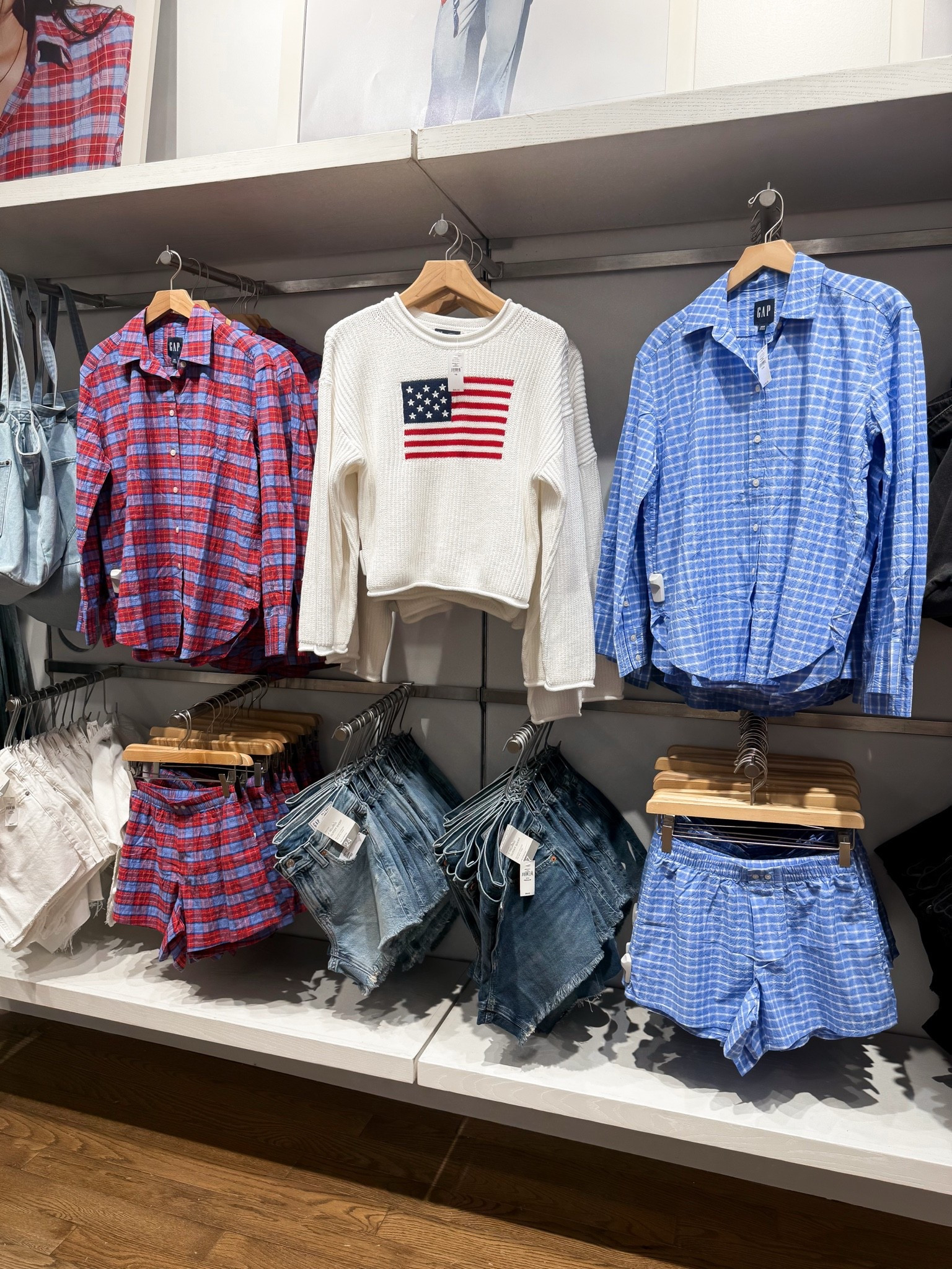 GAP red, white and blue
Gap style

#LTKSeasonal #LTKSaleAlert #LTKPetite