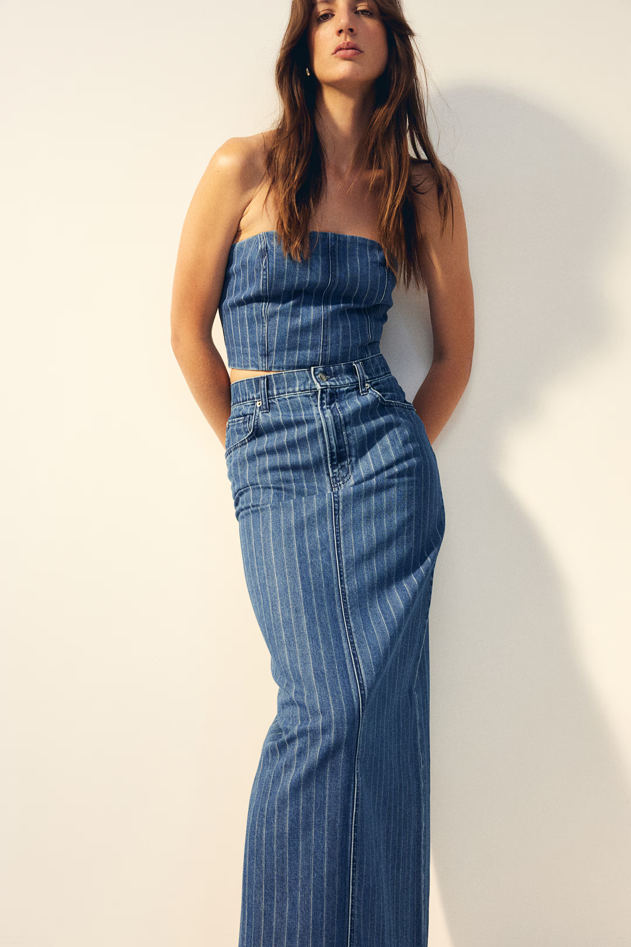 Korte denim bandeautop | H&M (DE, AT, CH, NL, FI)