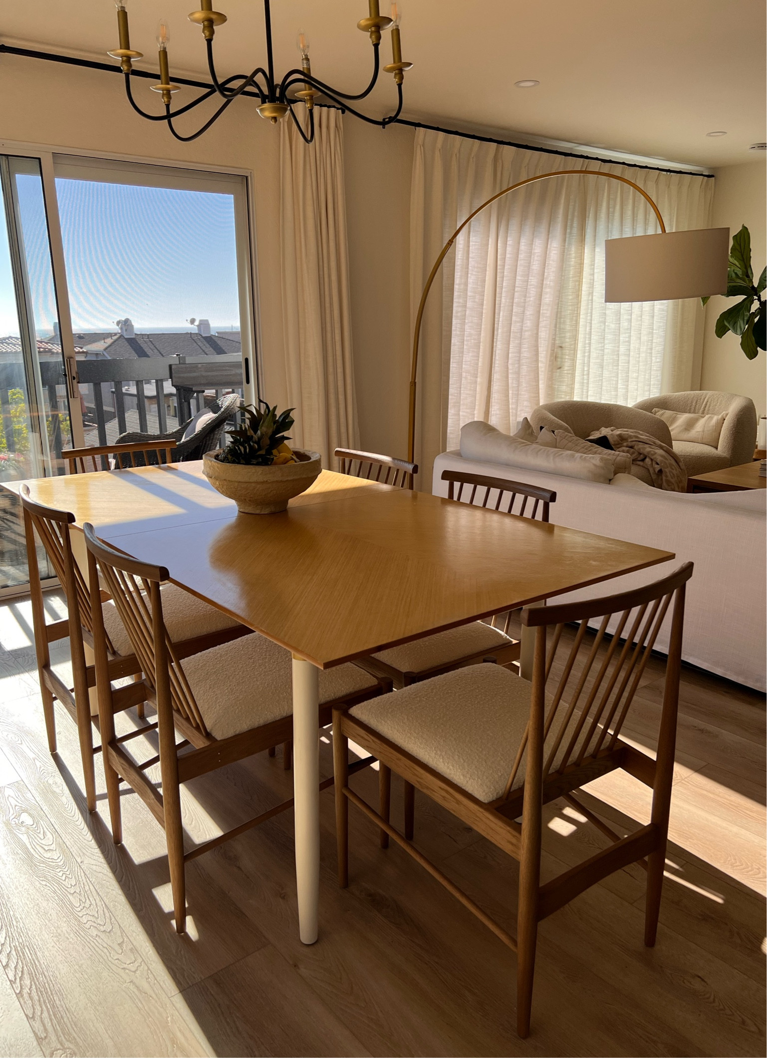 Home decor 
Dining room table
Dining room chairs 

#LTKSeasonal #LTKunder100 #LTKhome