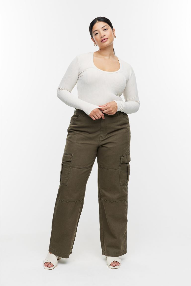 Curvy Fit Cotton Cargo Pants | H&M (US + CA)