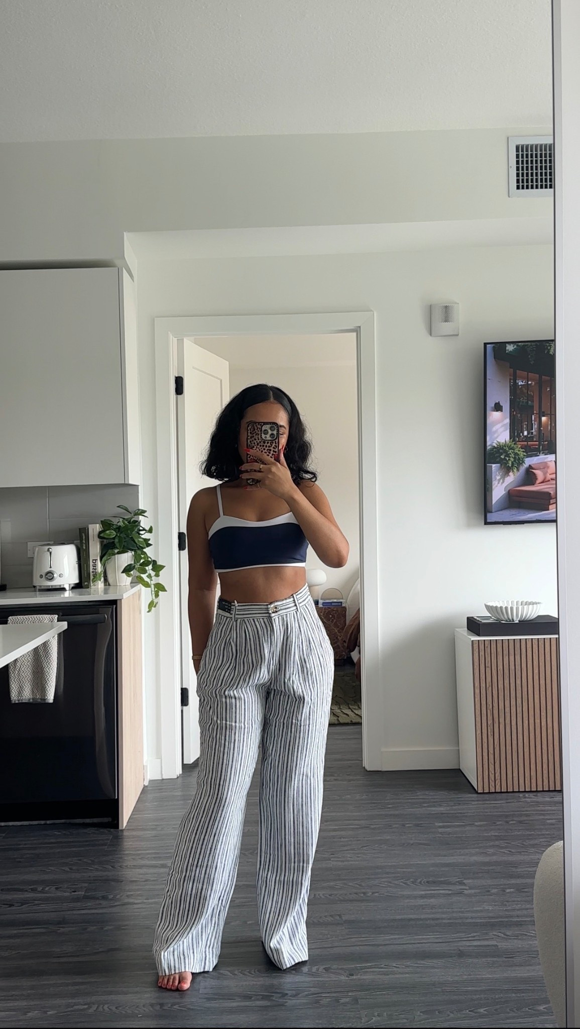 wearing size 25 @abercrombie ✨