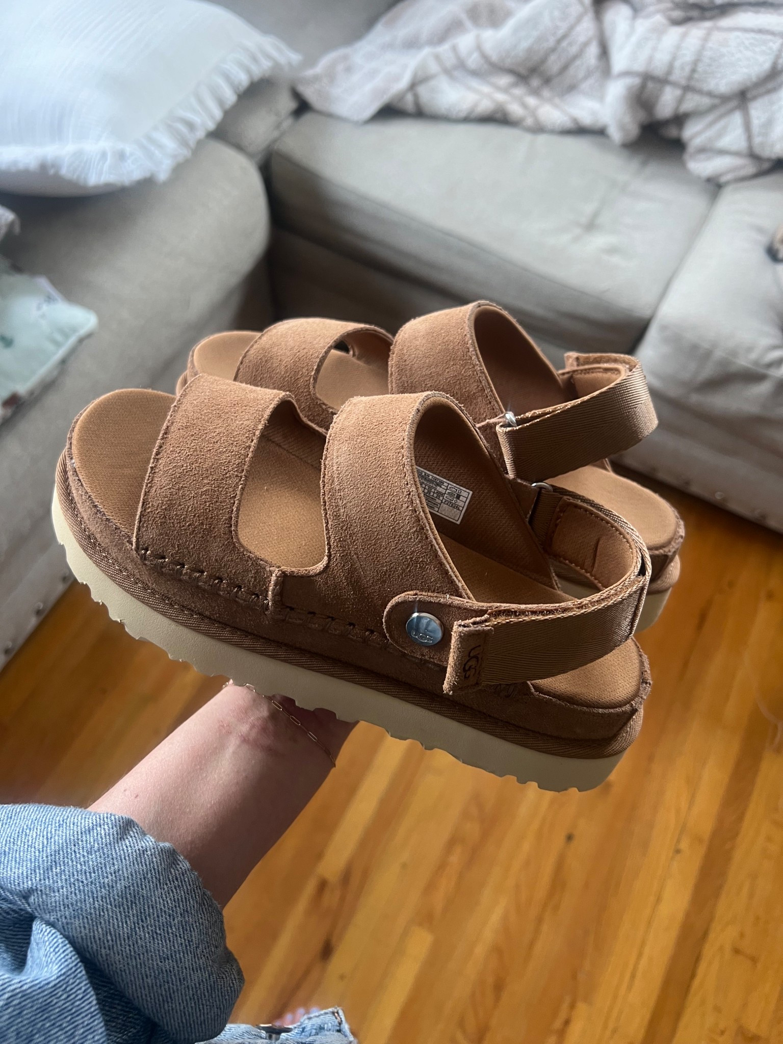 The new shoe of summer! Goldstar clogs but in sandal form 🙌🏼

#LTKSeasonal #LTKShoeCrush #LTKStyleTip