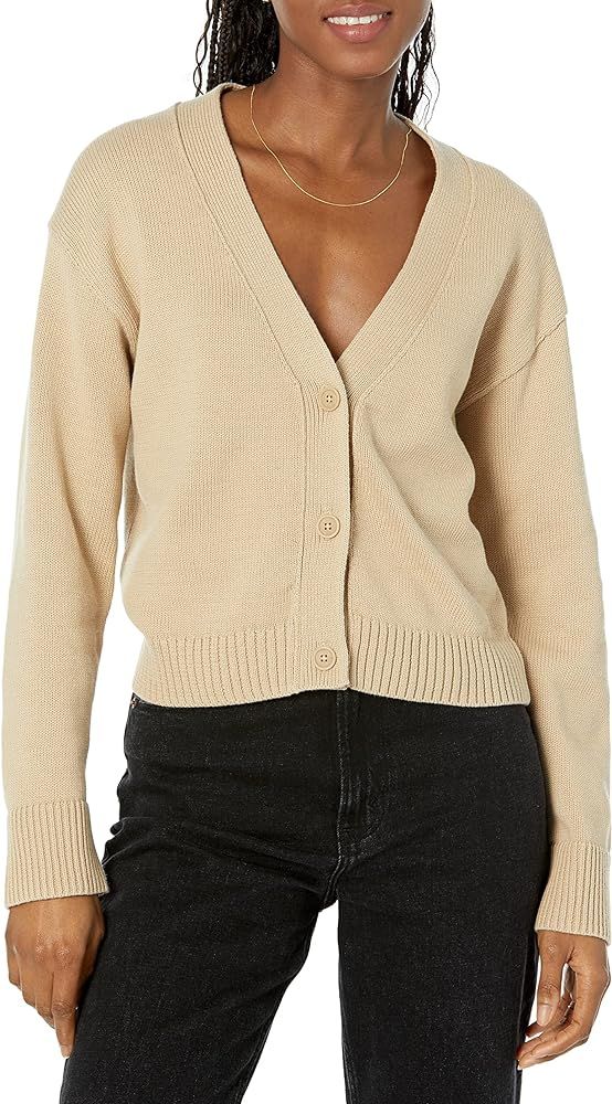 Amazon Essentials Women's Relaxed Fit V-Neck Cropped Cardigan | Amazon (US)