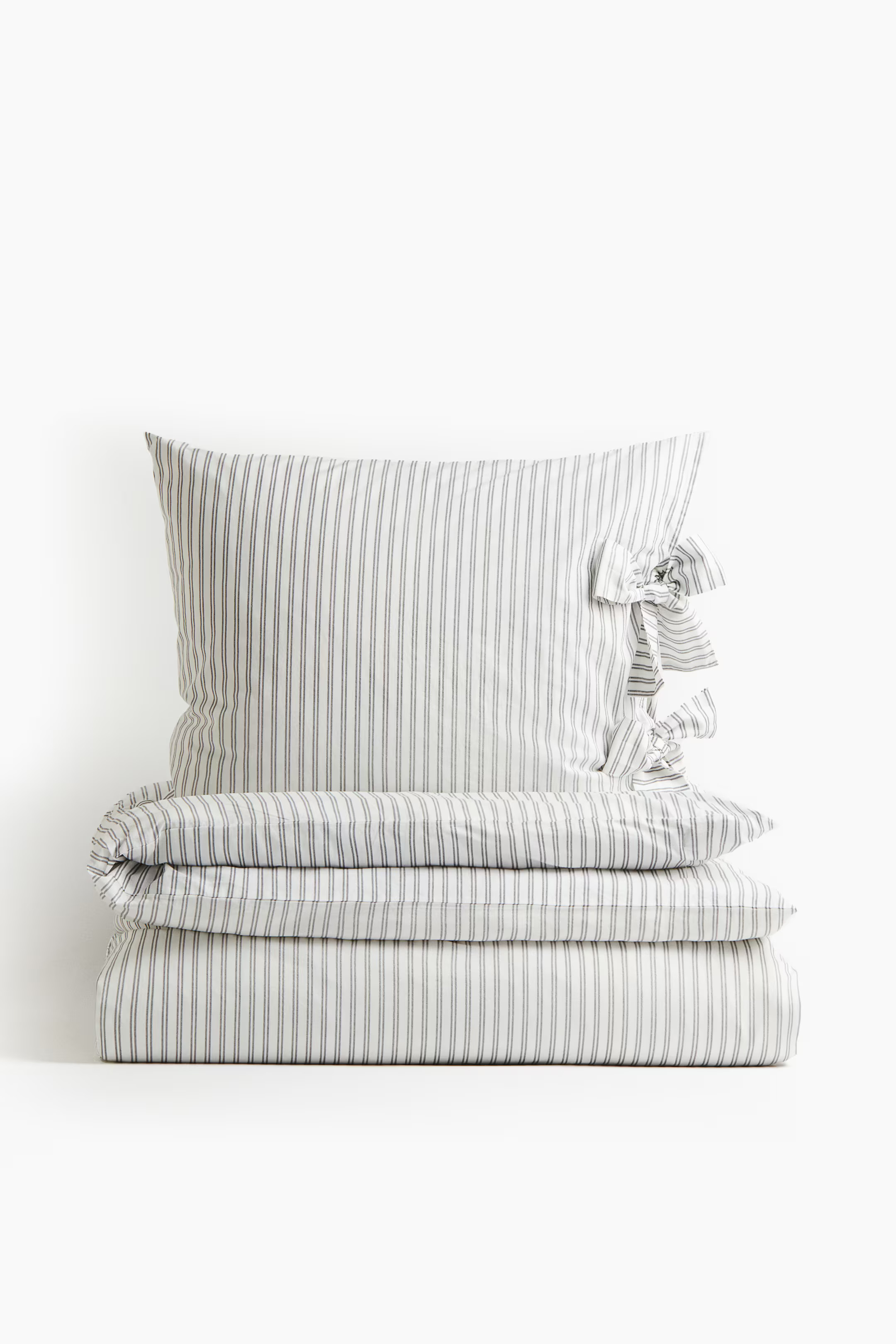Bow-Detail Twin Duvet Cover Set | H&M (US + CA)
