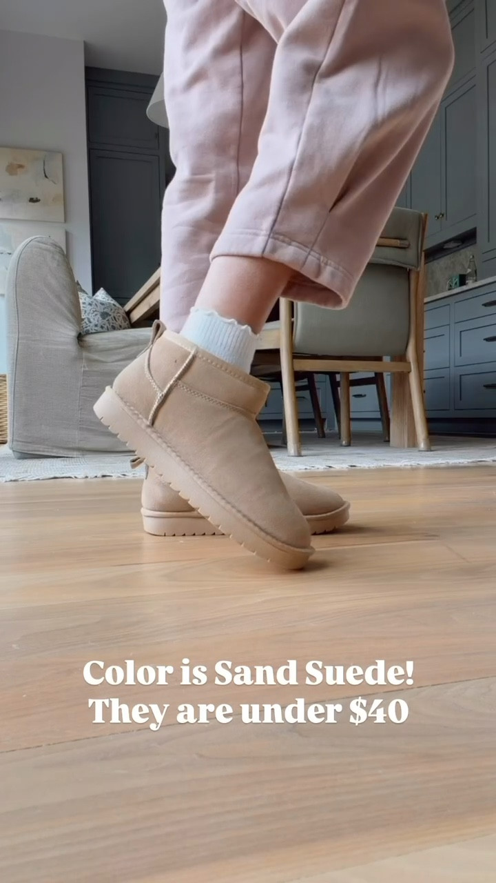 These boots are a lookalike of the brand we all know & love! These are under $40 and would make a great gift for her, college girl, teen girl, mom, etc! Love this light color too!

Loverly Grey, Amazon, gift ideas for her, boots, mom gift ideas, under $40, Ugg lookalike, winter shoes, fall shoes, loungewear 

#LTKShoeCrush #LTKHoliday