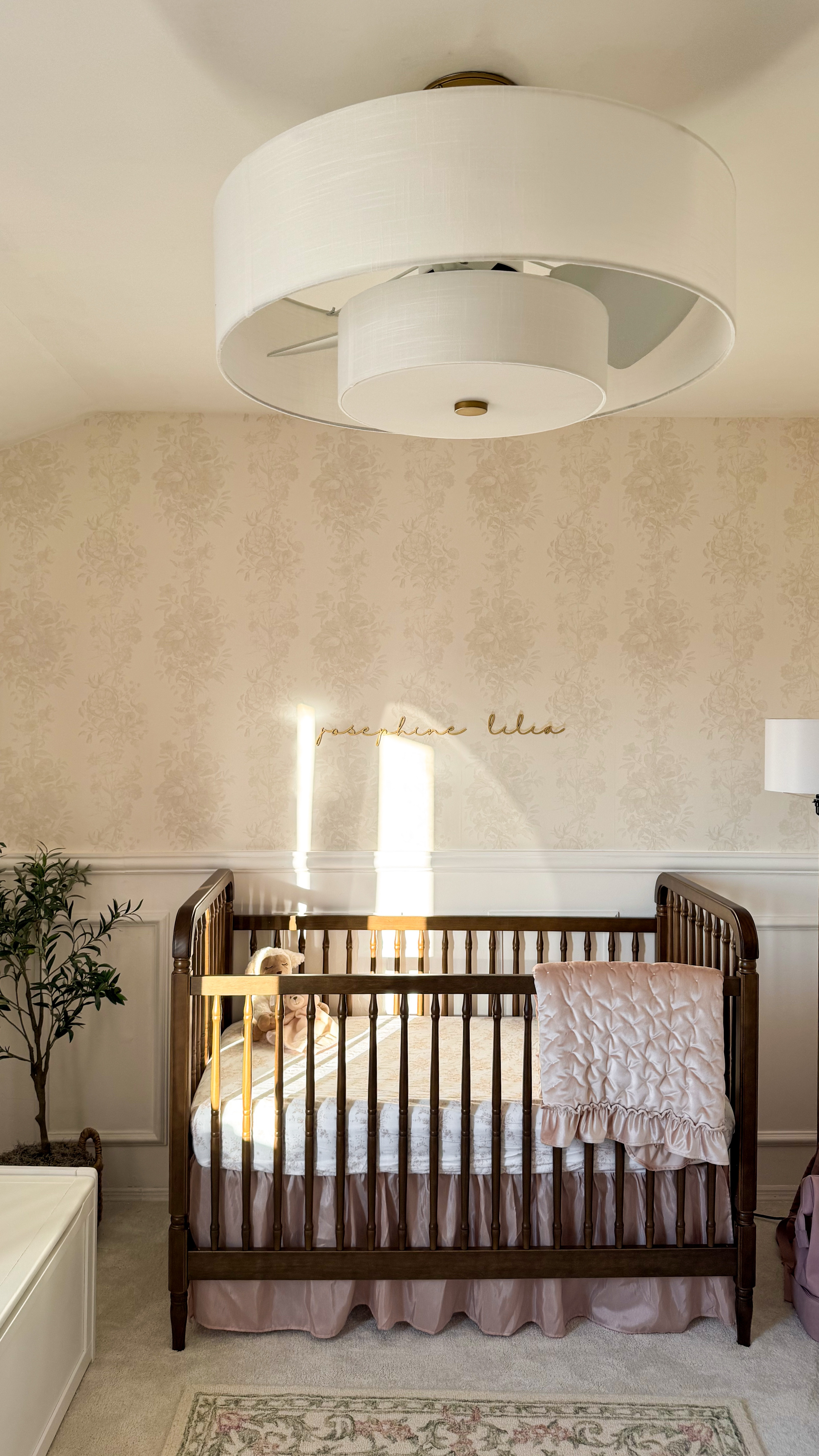 I’m so excited to FINALLY share the Brookside Fandelier by @jasminerothofficial x @hunterfanco! This stunning fixture has been such a hot sell and has been sold out since its launch, but I’m so happy to share that it’s BACK IN STOCK! 

When I first saw this fixture, I just knew it would be the cherry on top for the baby’s nursery! I opted for the white and gold 30” LED light w/ remote control, though it also comes in a sleek, chic black! When I say RUN to the link in my stories, I mean it! Get yours before it sells out AGAIN!

#HunterFanCo #LightFixture #Lighting #HGTV #FYP #Reels #Explore #Discover #Home #HomeDecor #Nursery #BabyGirlNursery #NurseryDesign #ModernVintage #VintageInspired