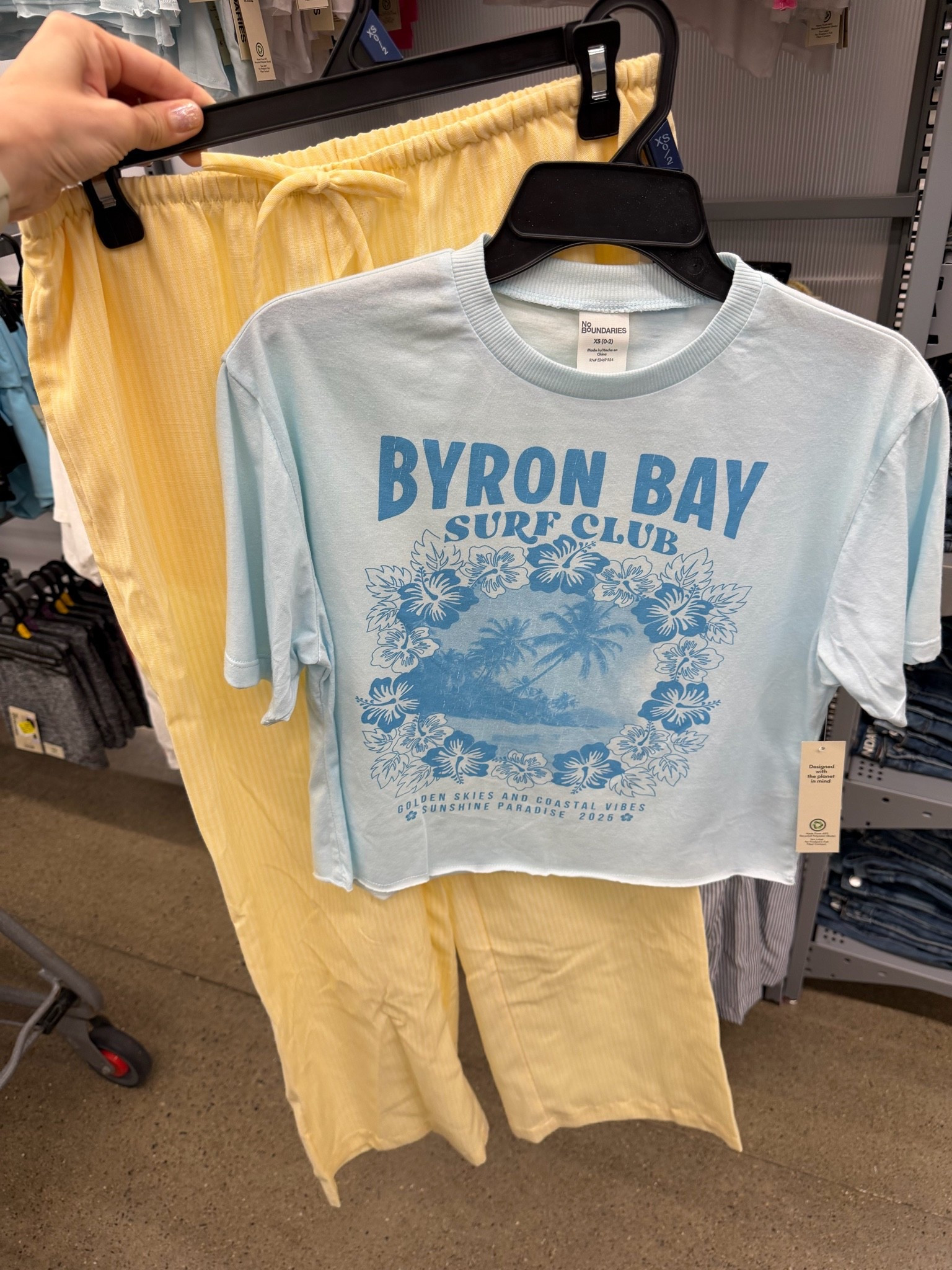 Walmart summer outfit idea with these graphic tees and lightweight wide leg pants #walmartfashion