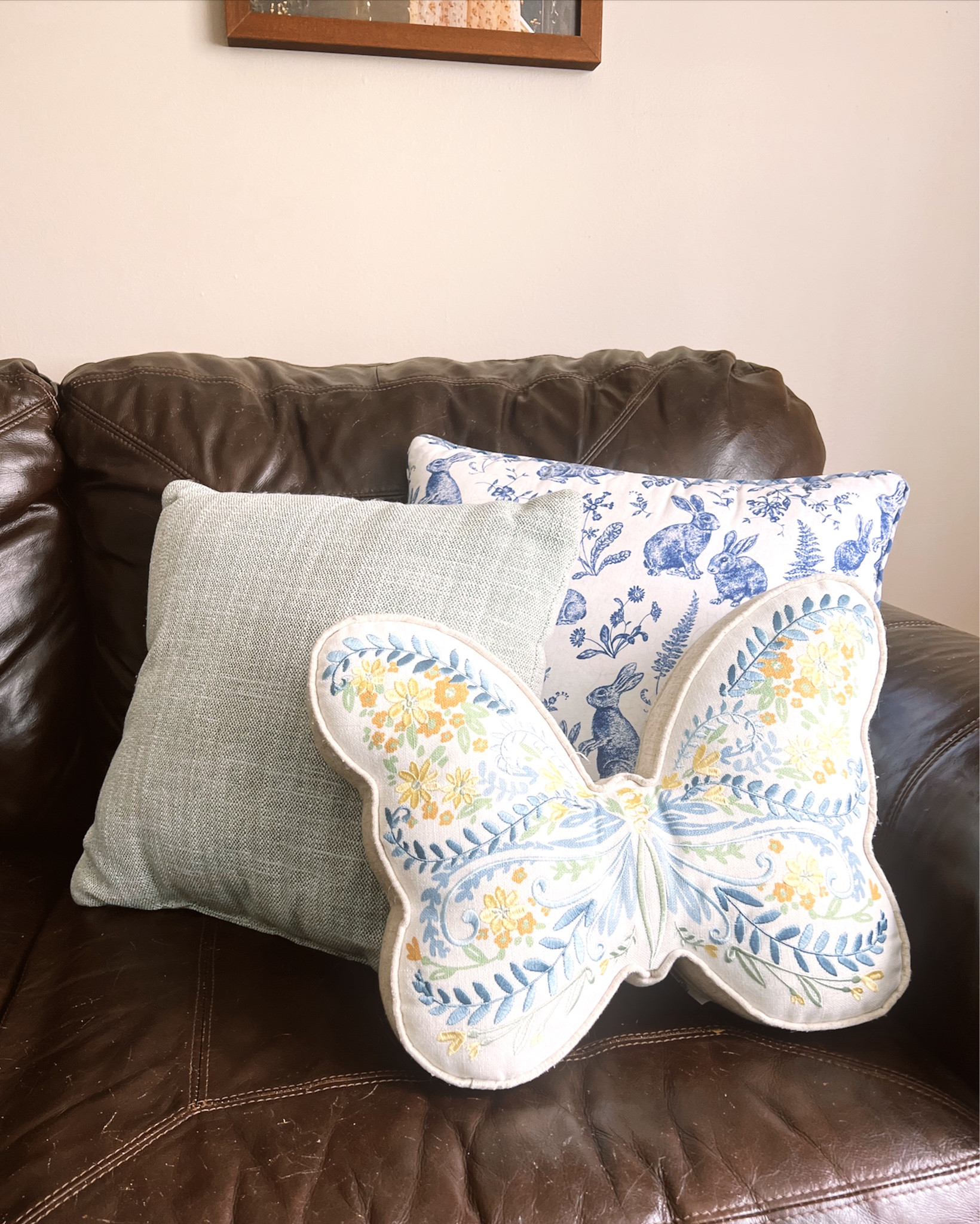 These spring pillows 🦋💐🫶🏼 

The blue bunny pillows in the back are from TJ Maxx & are Rachel Ashwell (couldn’t tag)


#LTKGiftGuide #LTKhome