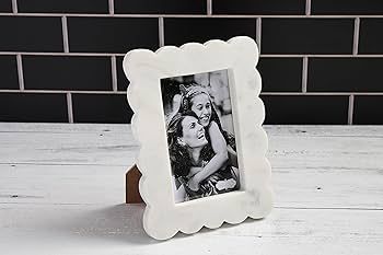 Mud Pie Scalloped Marble Frame, Small, 4x6 | Amazon (US)