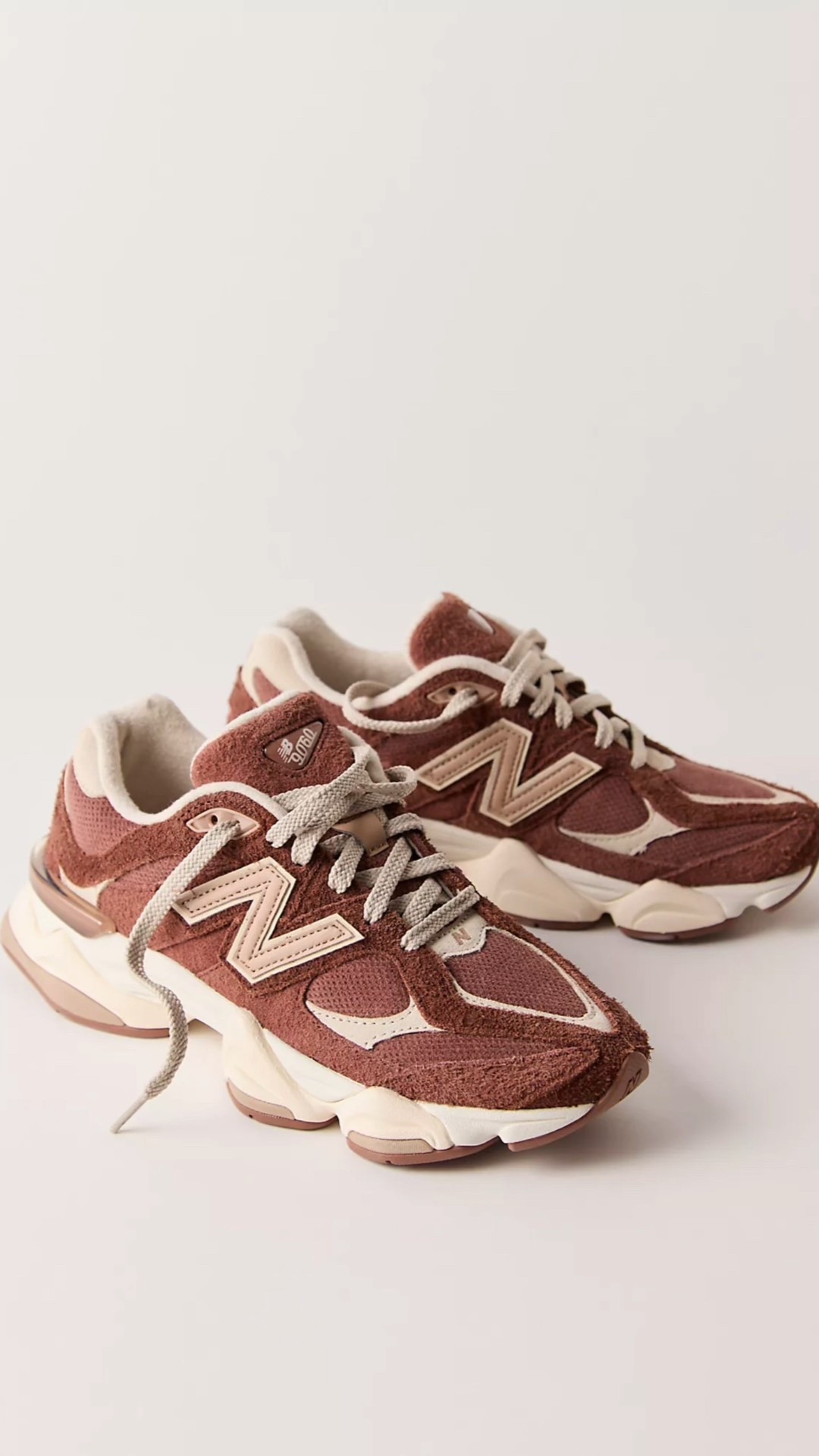 RESTOCK ALERT! Free people just restocked these New Balance- Got mine! Grab yours before they sell out again!

#LTKSaleAlert #LTKActive #LTKootd