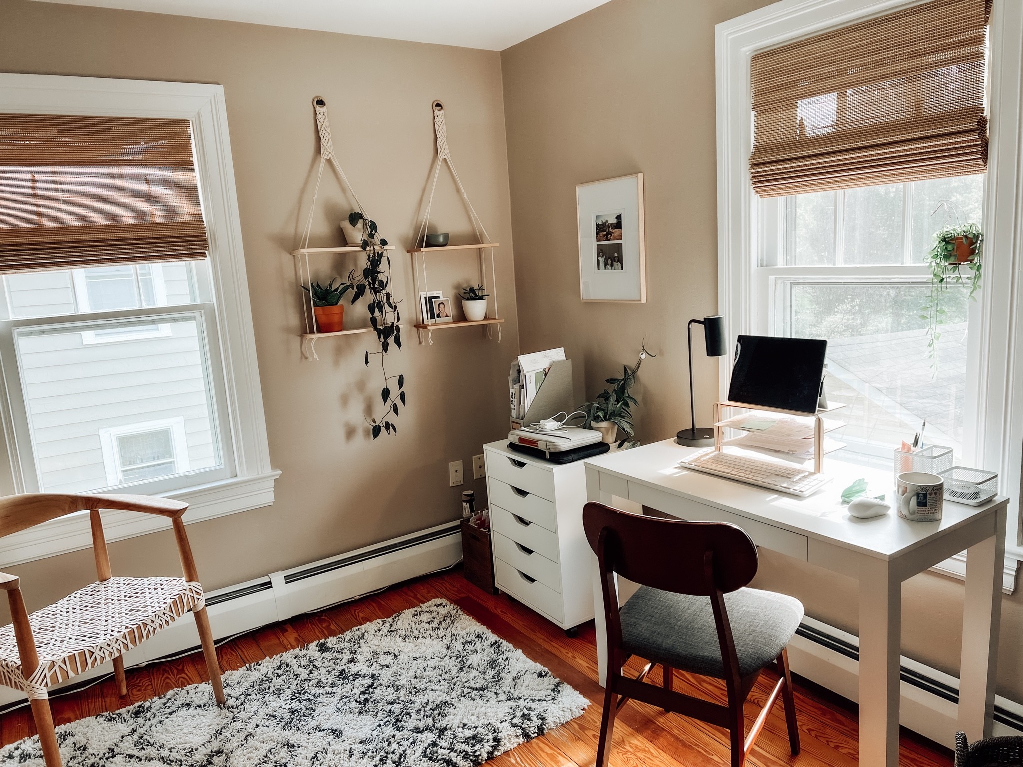 WFH with me: home office space 🪴🌿

#LTKhome
