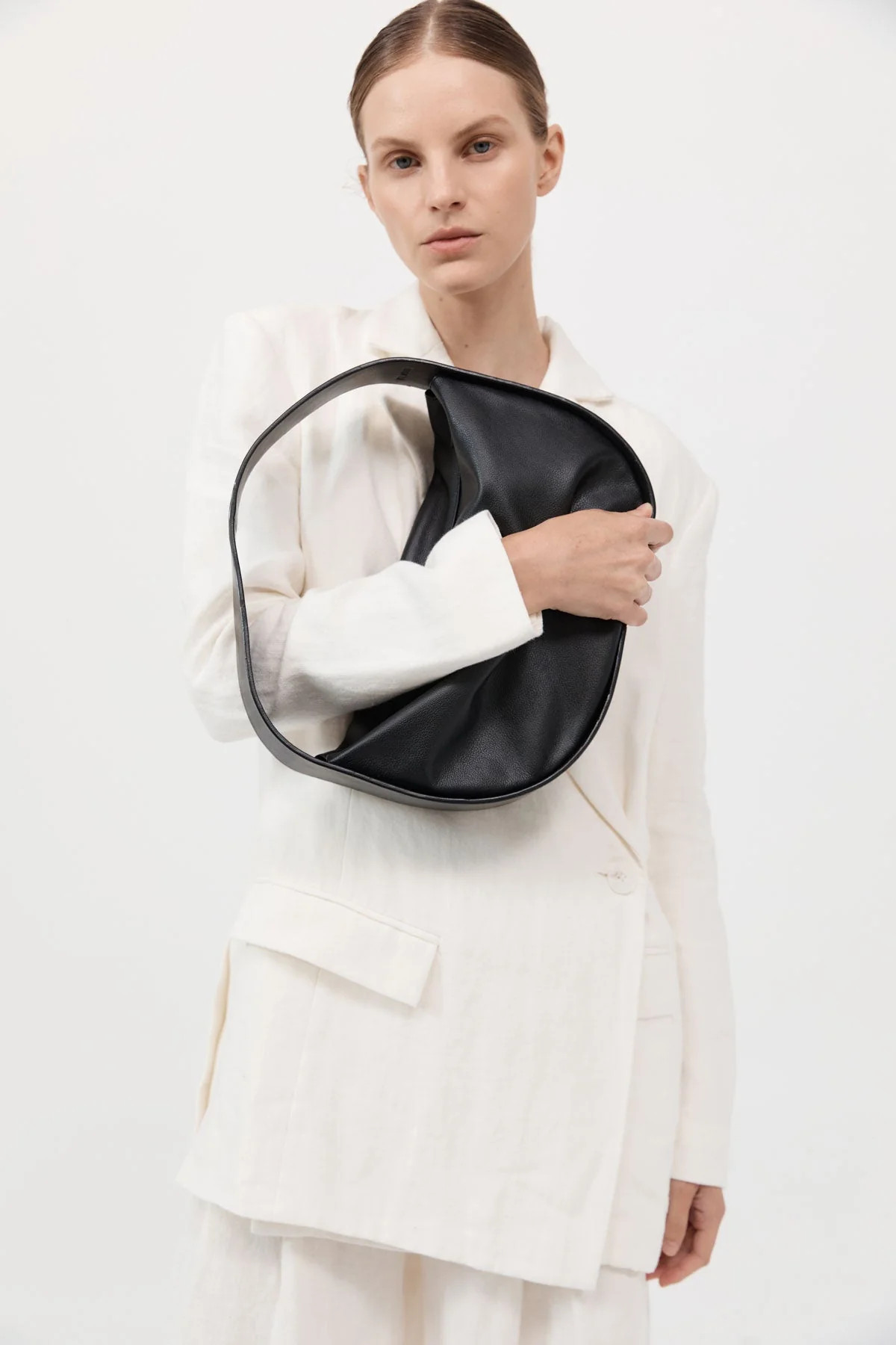 Soft Arc Bag - Black | St. Agni (US, UK, EU)