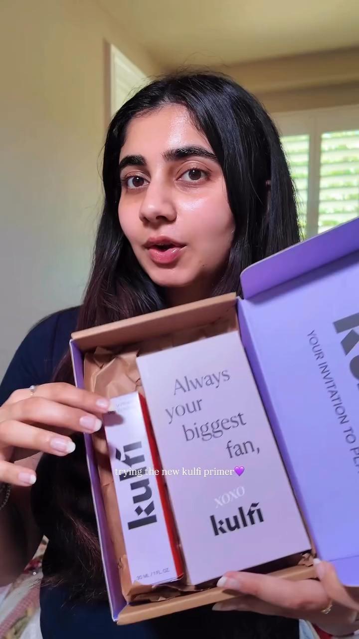 also the lavender is my favorite color🥹

Kulfi beauty primer and fan

thank you @kulfi.beauty for sending this to me💜

#glowingskin #tiktokmademebuyit #makeup #beautytok #skincareroutine

kulfi beauty, new makeup, glowy primer, brown skin makeup, brown girl makeup, fyp, makeup review, under 10k, teamwork, best makeup products, glowy skin products