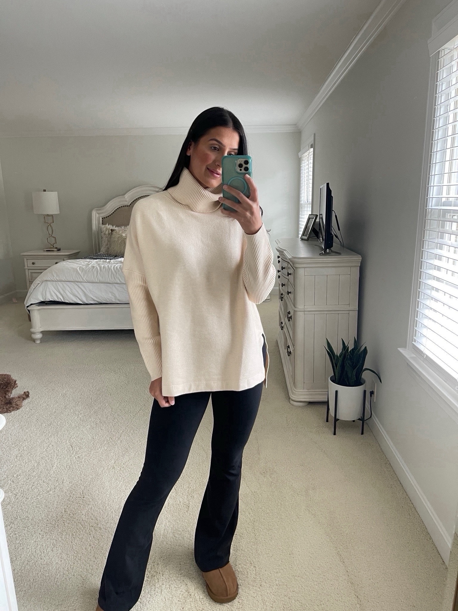 Casual winter outfit idea - winter fashion - winter ootd - yoga pants 

#LTKSeasonal #LTKstyletip