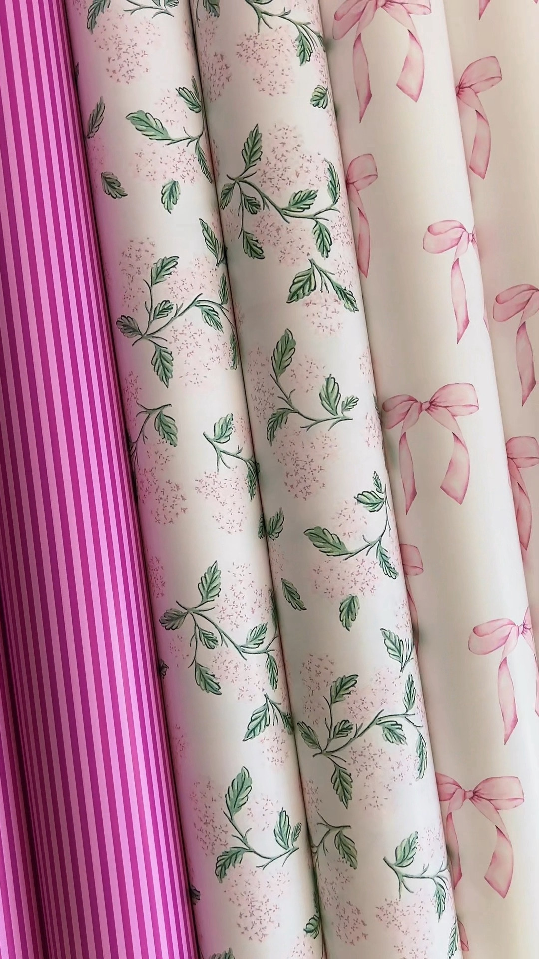 Girly gift wrap! 😍💕
#MaddenlyPaperie #girlygift #wrappingpaper #girly #coquette #valentines

#LTKhome #LTKVideo #LTKGiftGuide
