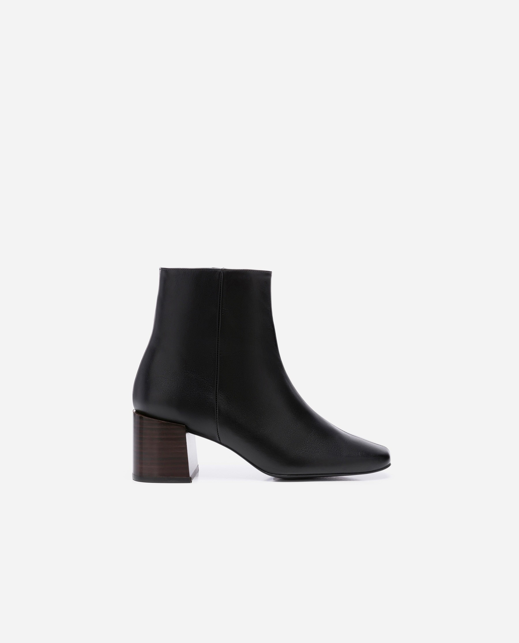 Ida Leather Black | Flattered