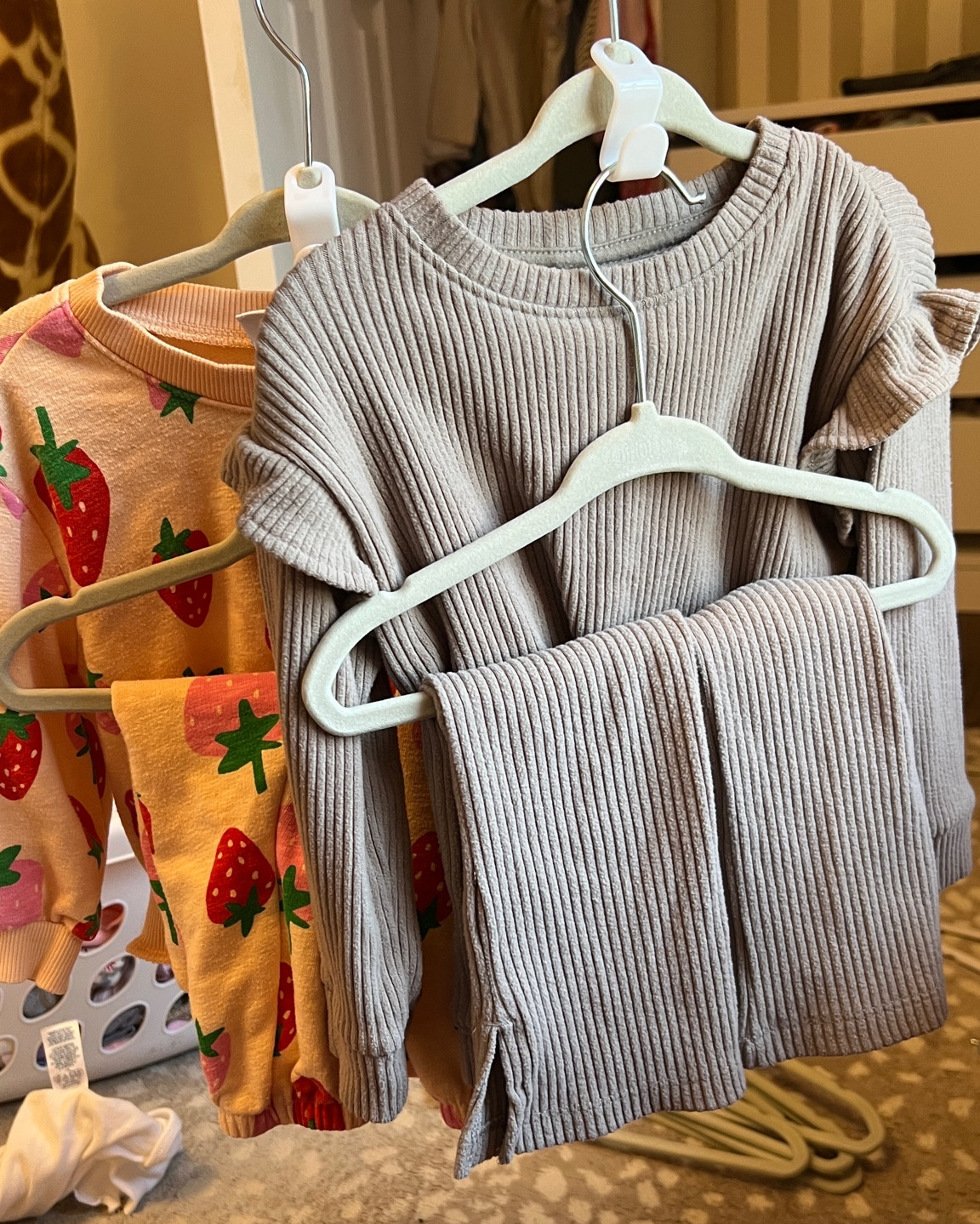 toddler clothes hack 

#LTKFamily #LTKBump #LTKFindsUnder50