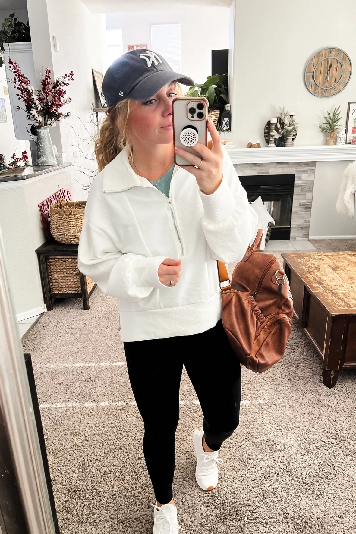 Leggings with Shirt Summer Outfits (6 ideas & outfits)