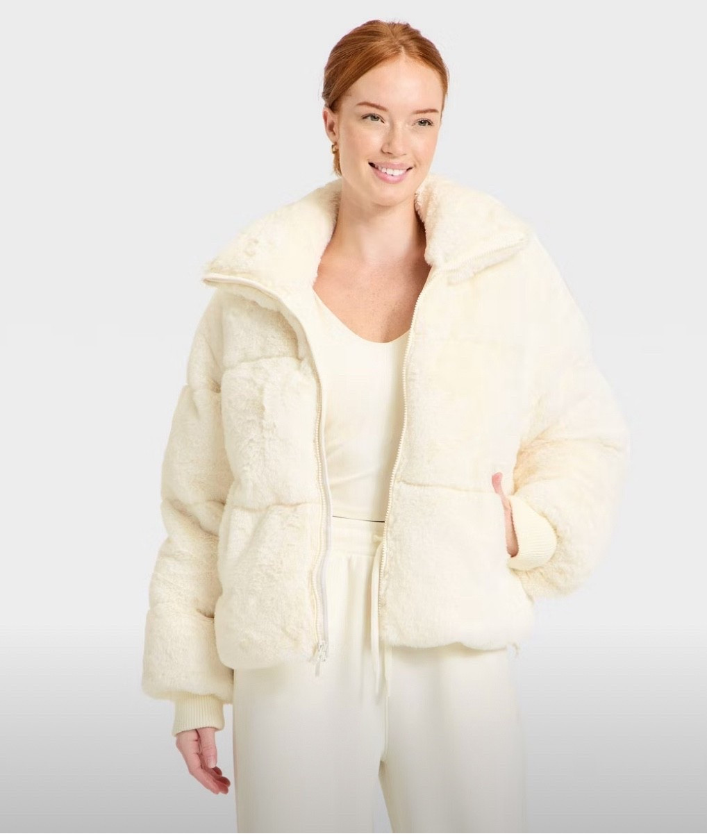 Puffy jacket, puffer jacket, faux fur, women’s jacket, winter jacket 

#LTKHoliday #LTKOver40 #LTKGiftGuide