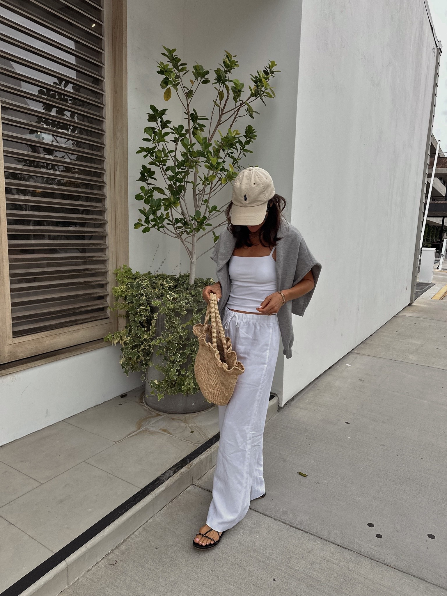 Out for a Father’s Day breakfast 
linen pants come in 3 inseam options, wearing the short 
tank has a shelf bra, tts

#LTKOver40 #LTKPetite