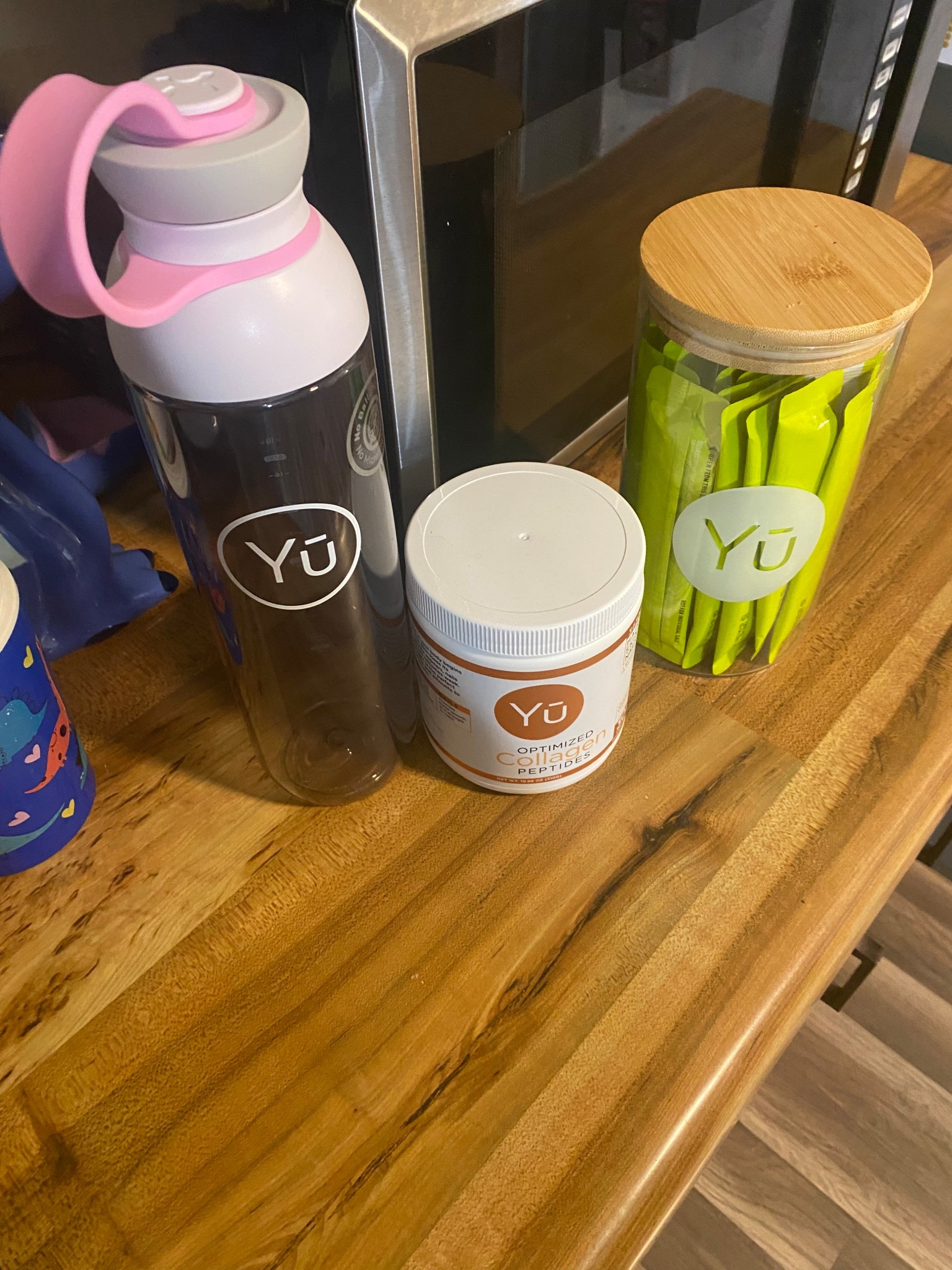 What kind of supplements do you take ? These two are my favorite collagen and hydration. #beautifulyusupplements 

#LTKSpringSale #LTKTravel #LTKselfcare