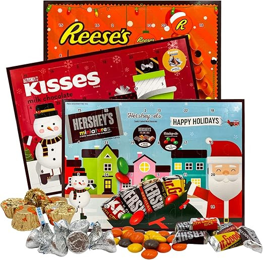 2022 Hershey Chocolate Advent Calendar Christmas Gift Set, Reese's, Kisses, and Hershey Miniature... | Amazon (US)