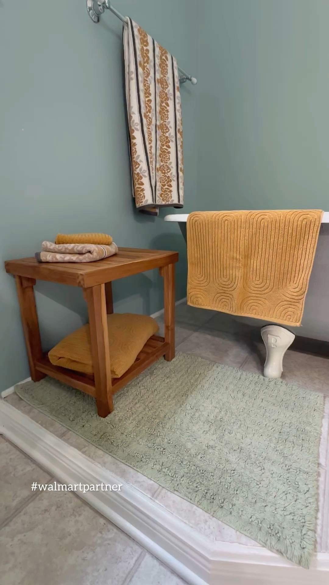 Adding some color to my bathroom with @walmart 💛 

#LTKFindsUnder100 #LTKHome #LTKSeasonal