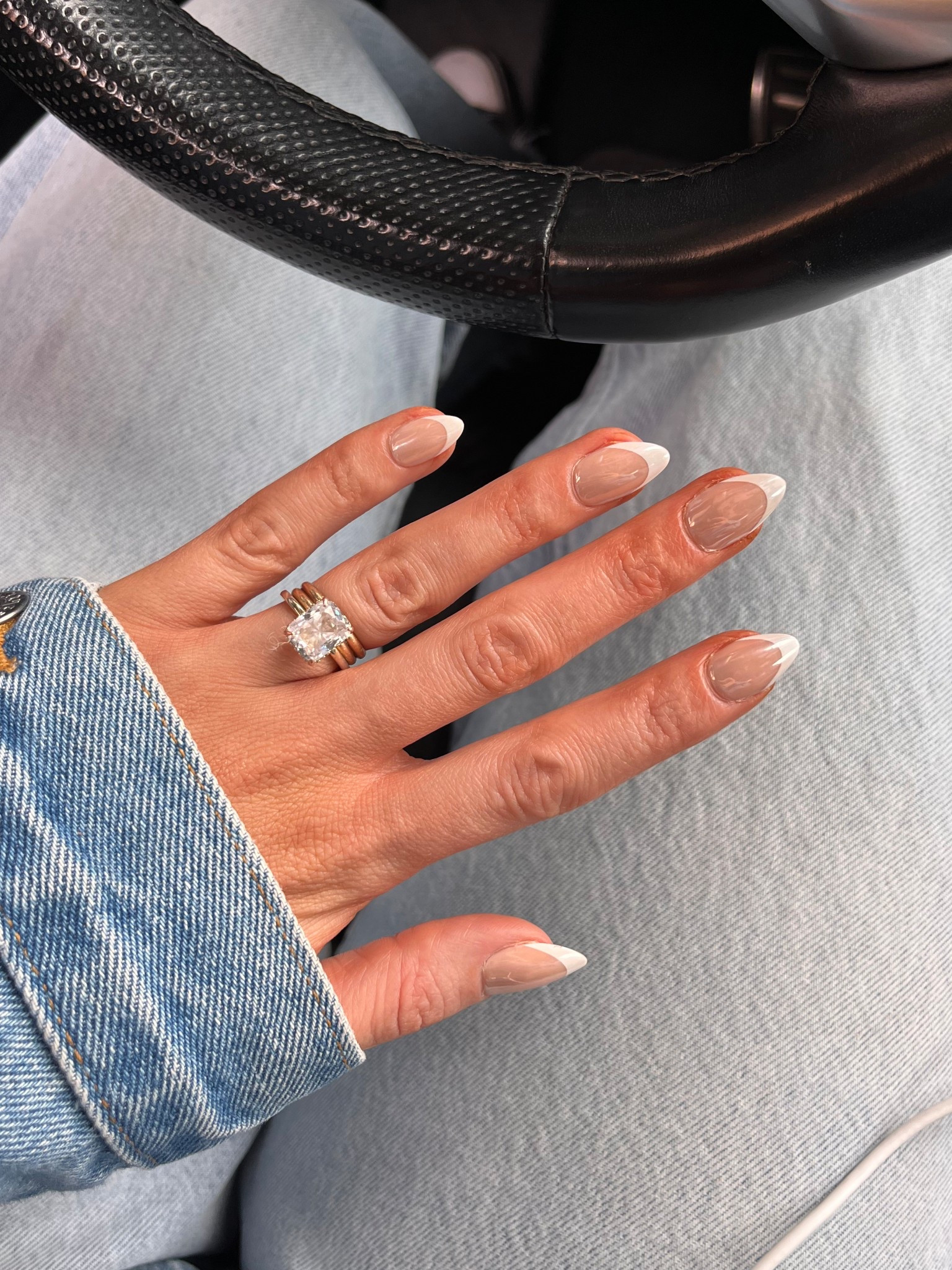 Would you believe me if I told you that these were press ons and they’ve lasted over a week and haven’t even started to budge… 🤭