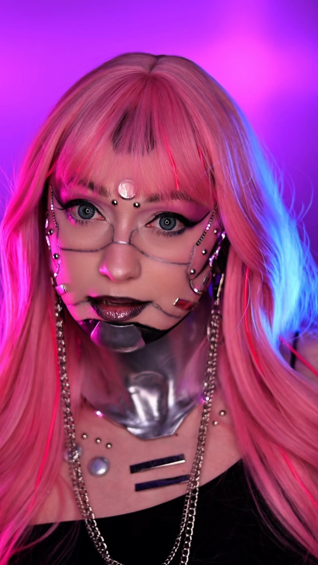 Led creative makeup look, most of the silver parts are bottoms and clips I had, the neck and chin are worbla pieces I made. Coachella / Festival Makeup 

#LTKFestival #LTKBeauty #LTKStyleTip