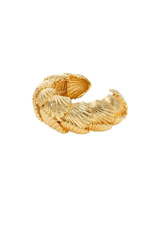 Chloe Shell Bracelet in Metallic Gold | FWRD 