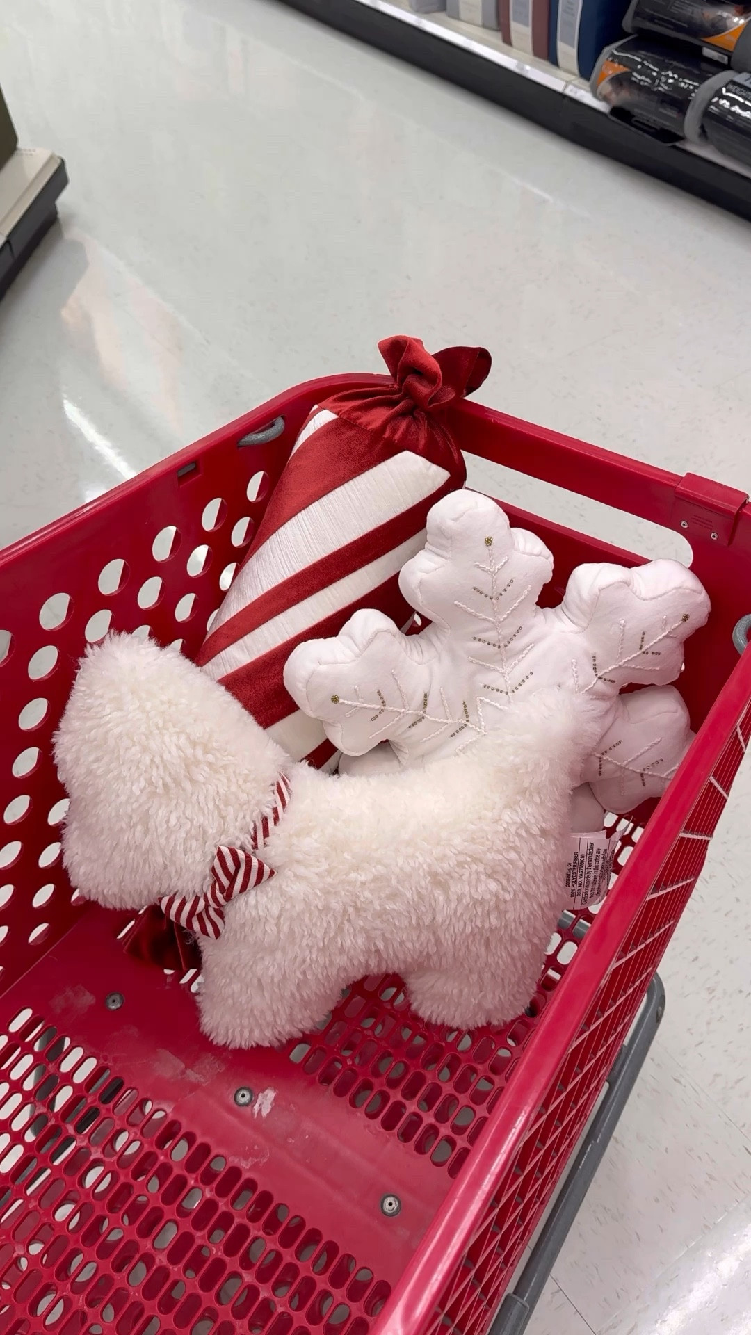 Holiday finds at Target, target Christmas decor, Christmas decorations

#LTKSeasonal #LTKHome #LTKHoliday