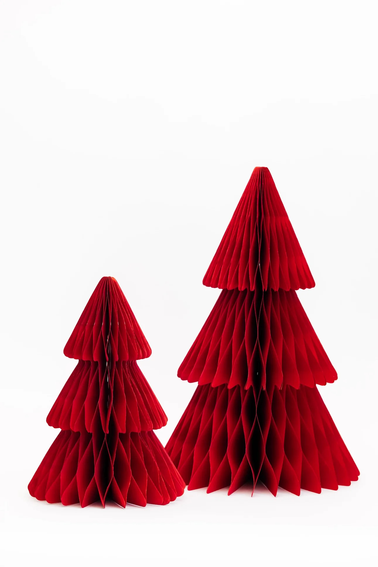 Partridge Paper Tree - Crimson - 2 Sizes | THELIFESTYLEDCO