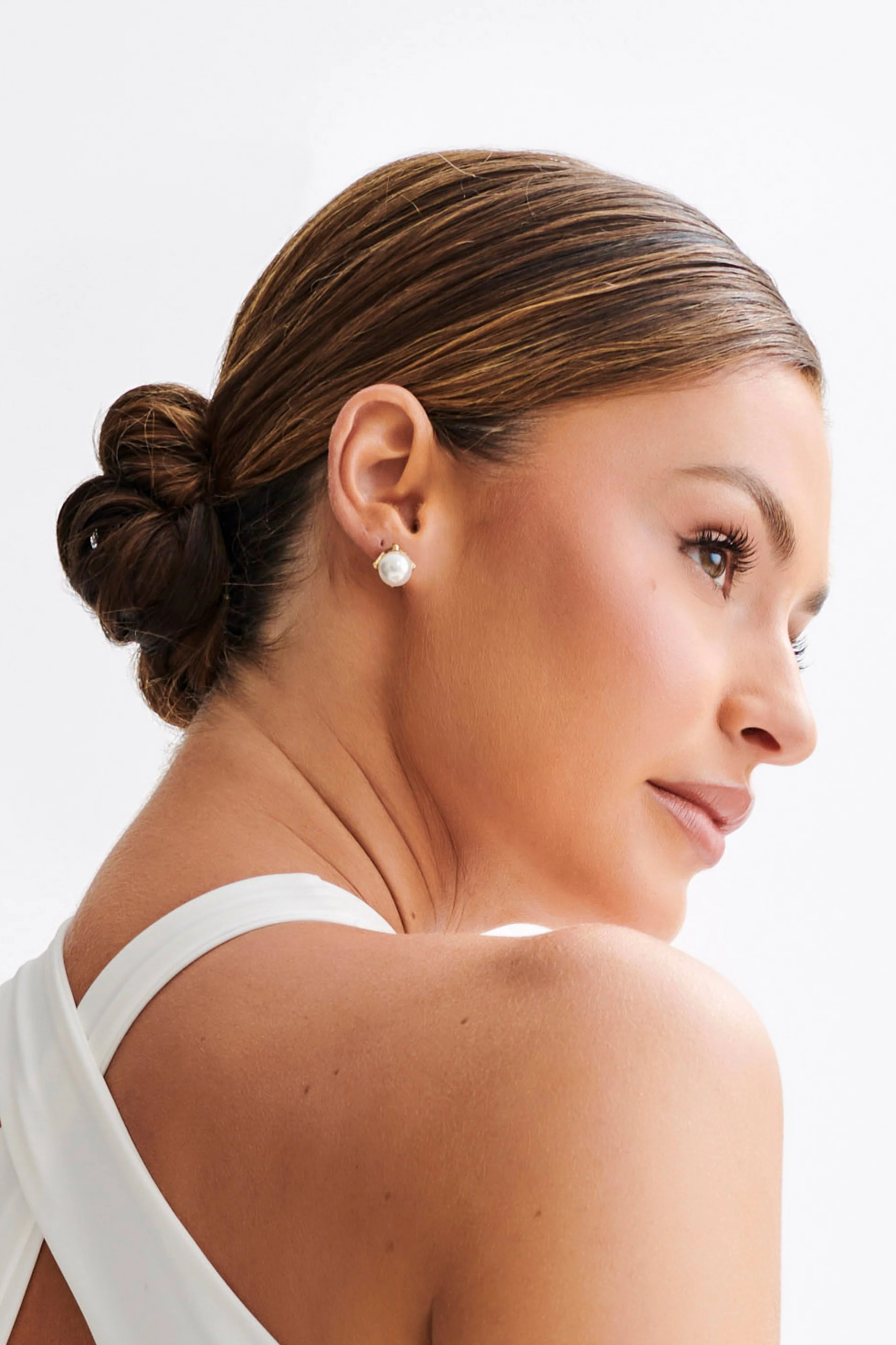 Lovestruck Pearl Earrings - Gold | MESHKI US