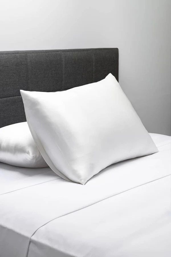 25 Momme 100% Pure Mulberry Silk Pillowcase - Good Housekeeping "All-Star Standout" | Fishers Finery (US)
