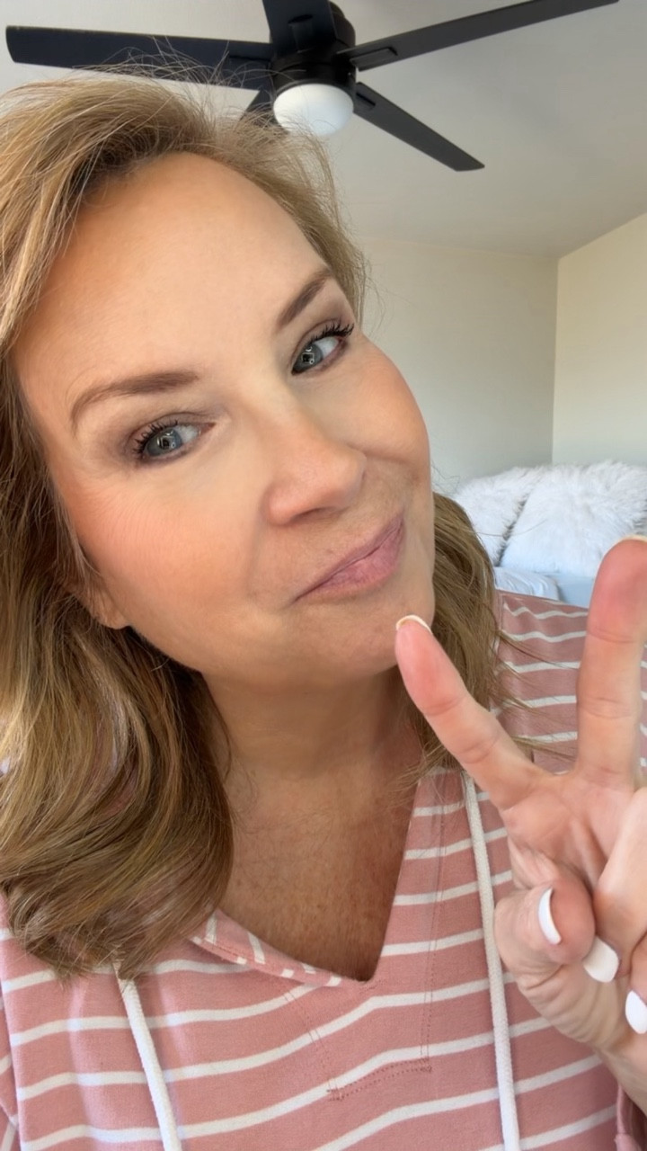 Some mornings you wake up energized.
Other mornings, you wake up already tired — and that's real life.
If today feels heavy, come get ready with me.
We're almost to the weekend, and we don't have to rush our way there.
Be you. Fully. Loudly. Kindly.
••.
#grwm #momlife #womenover40
@Revlon Cosmetics @Laura Geller Beauty @LYS Beauty @loréal paris usa

#LTKgrwm #LTKOver40 #LTKmomlife