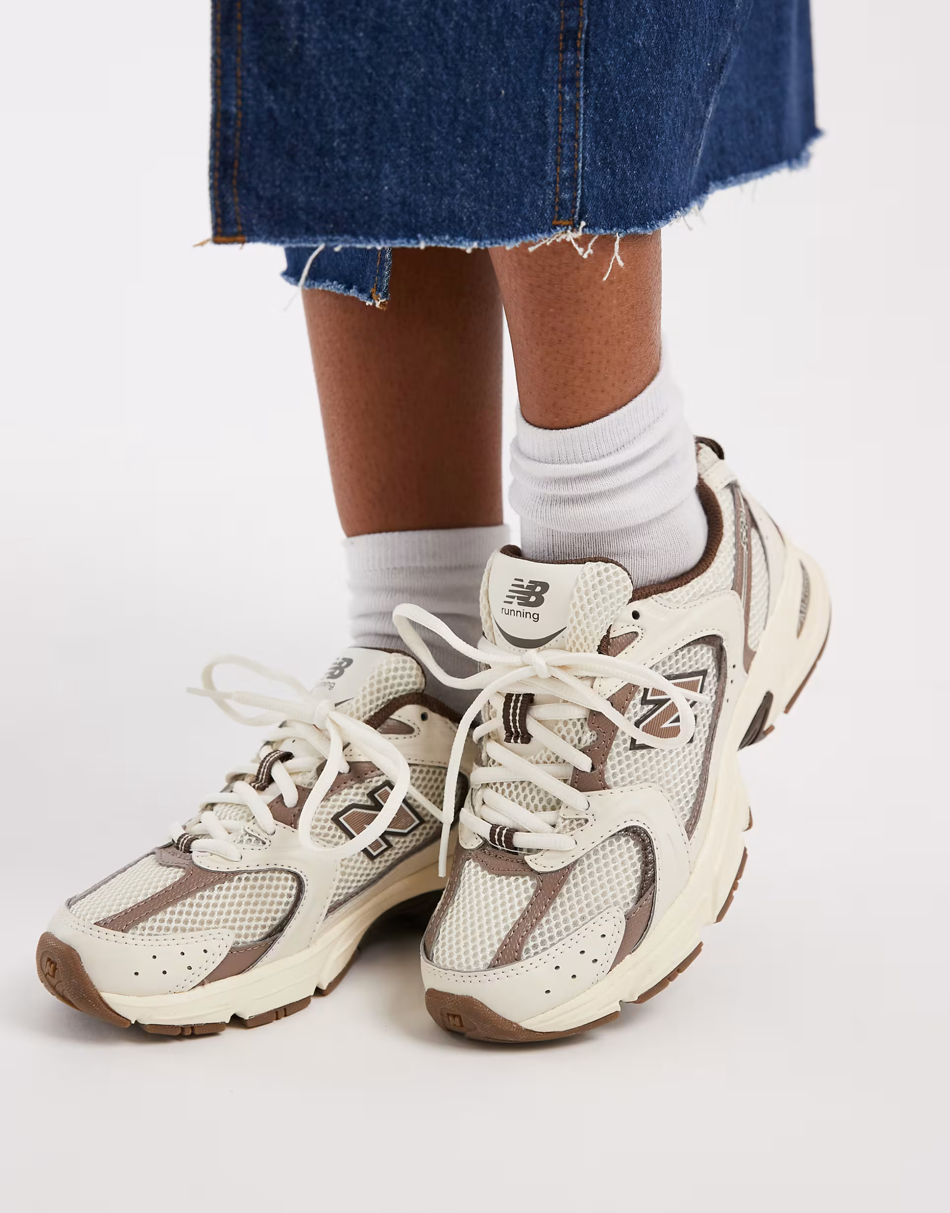 New Balance 530 trainers in off white and beige - exclusive to ASOS | ASOS (Global)