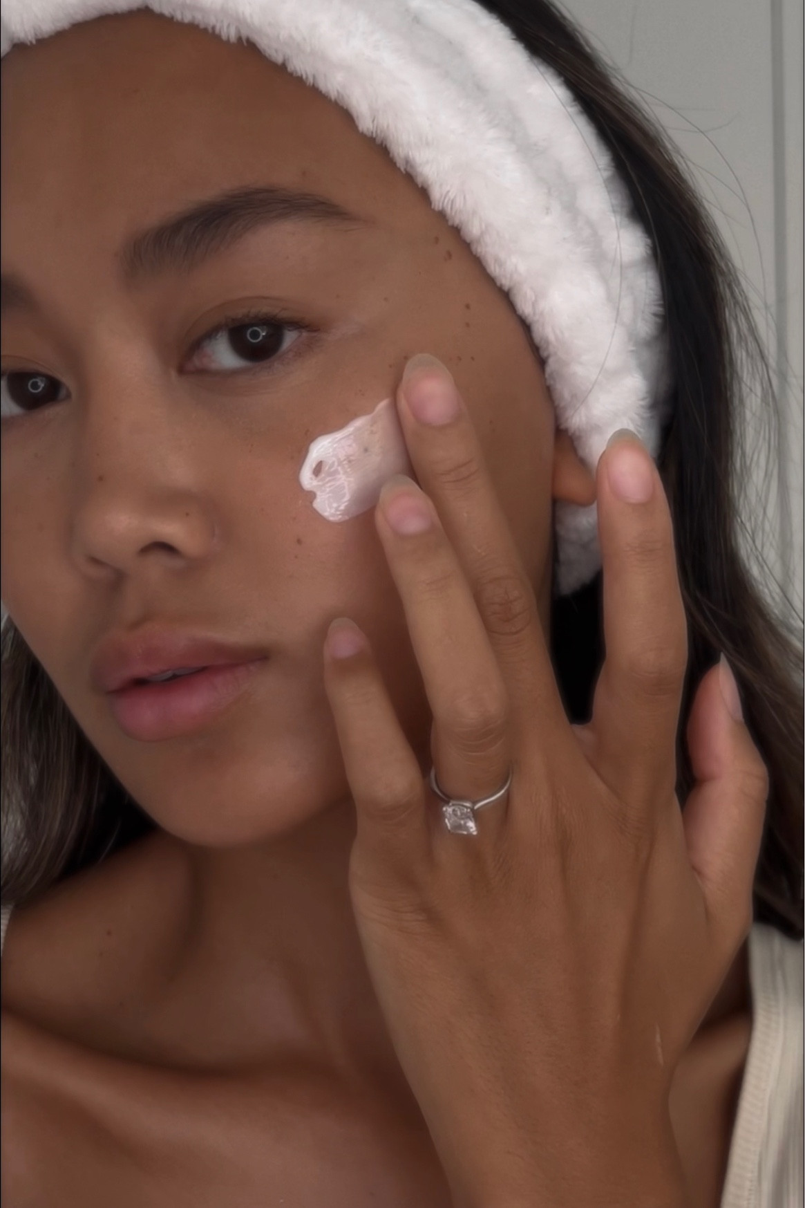 @sulwhasoo.us Essential Skin Care  for a hydrating, glowing complexion #liketkit @shop.LTK 